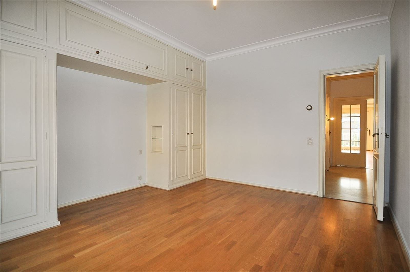 Appartement met 2  slaapkamers en garage foto 12