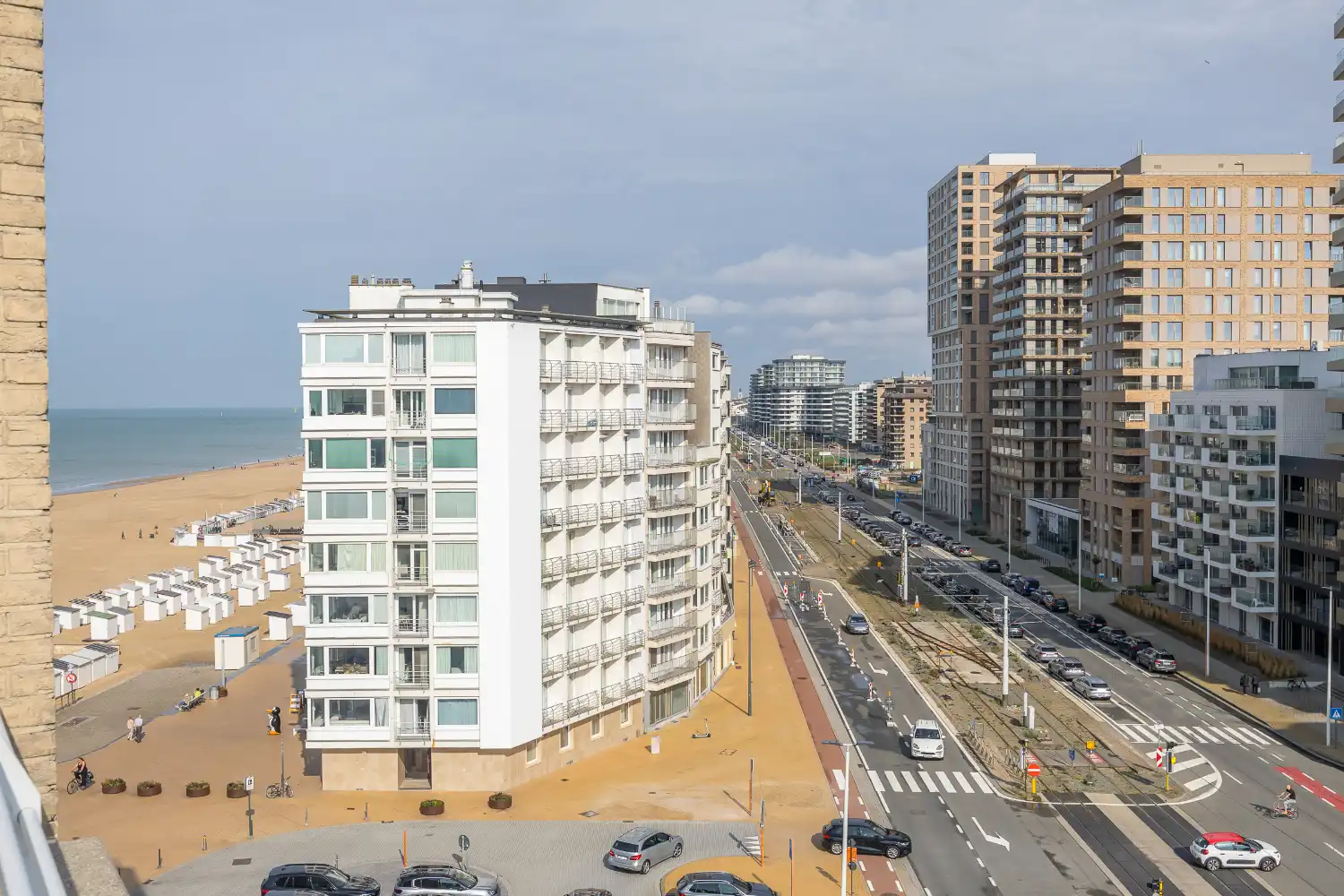 Penthouse op steenworp van het strand met panoramisch zicht foto 10
