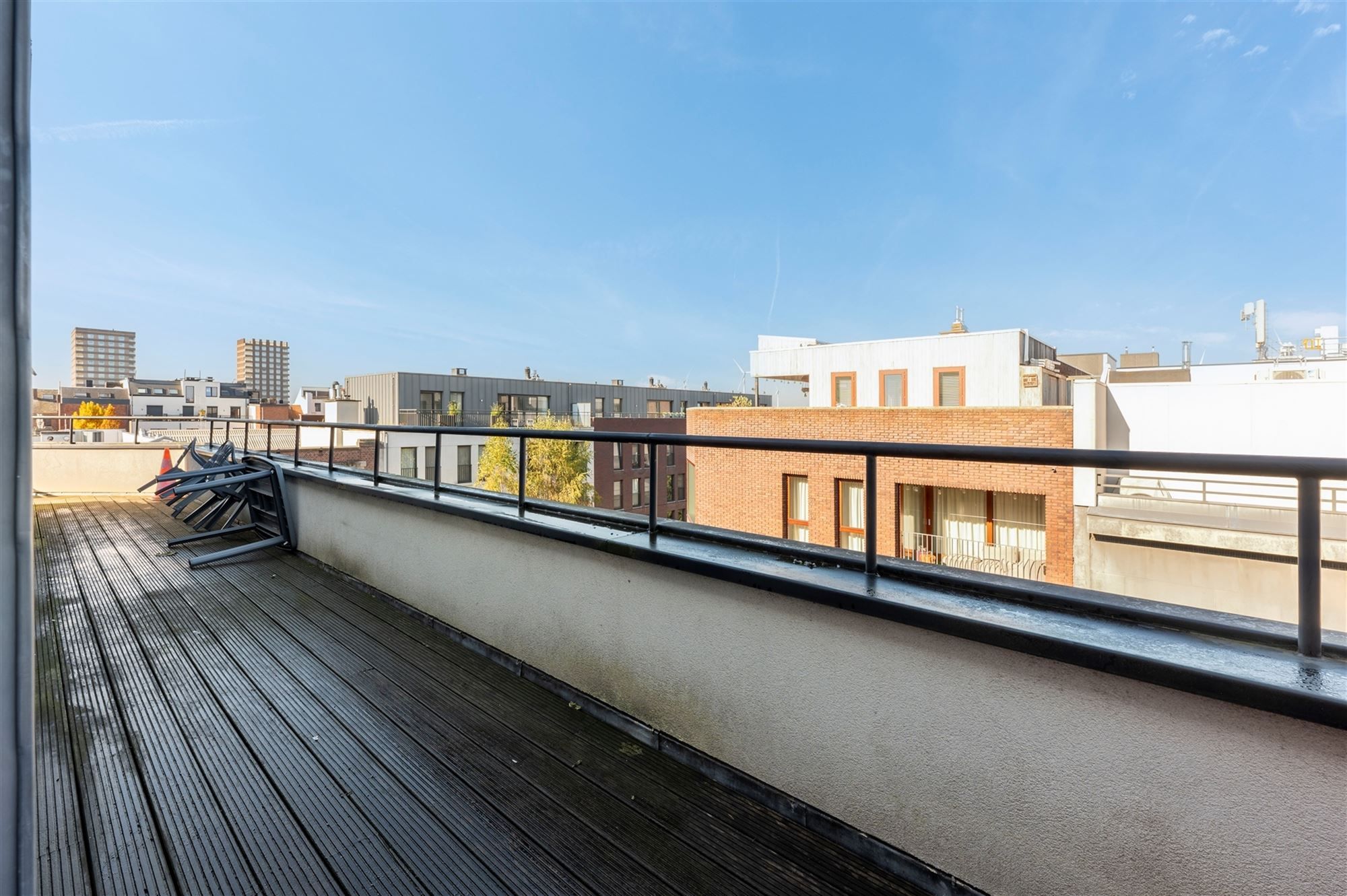 Studentenkamer met terras op het Eilandje foto {{pictureIndex}}