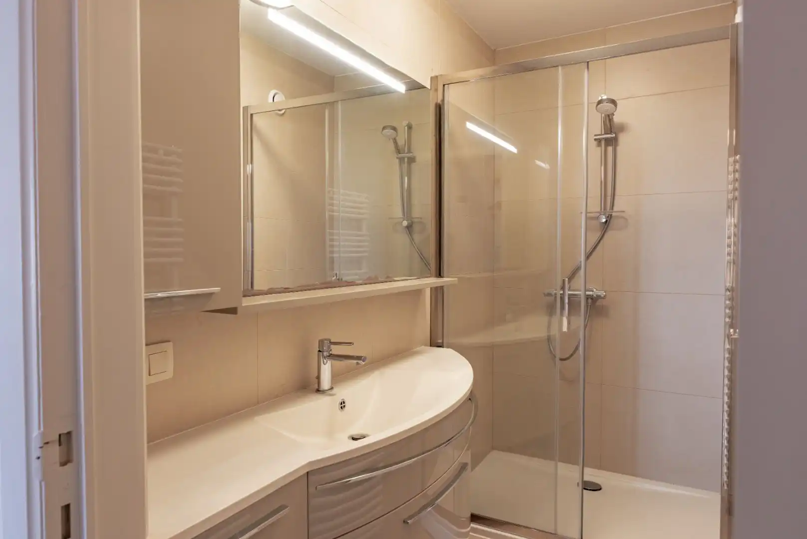 Hoek-appartement met fantastisch zeezicht foto 11