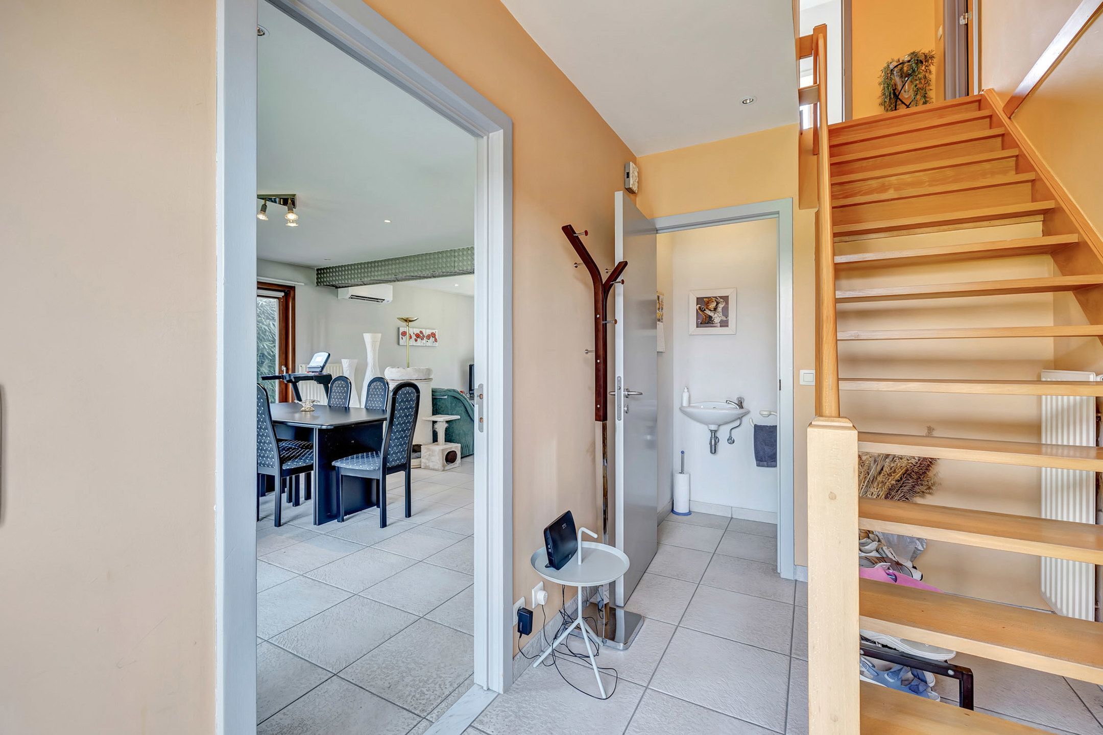 Charmante, vrijstaande woning in een verkeersluwe straat foto 11