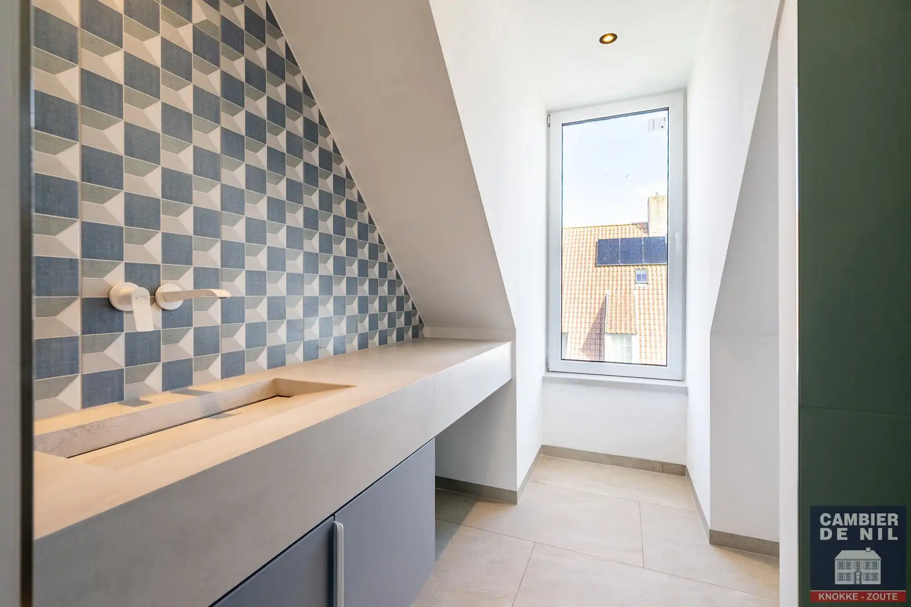 Prachtige ongemeubelde nieuwbouwwoning nabij het centrum van Knokke, gelegen in het rustige Izabellapolder. foto 44