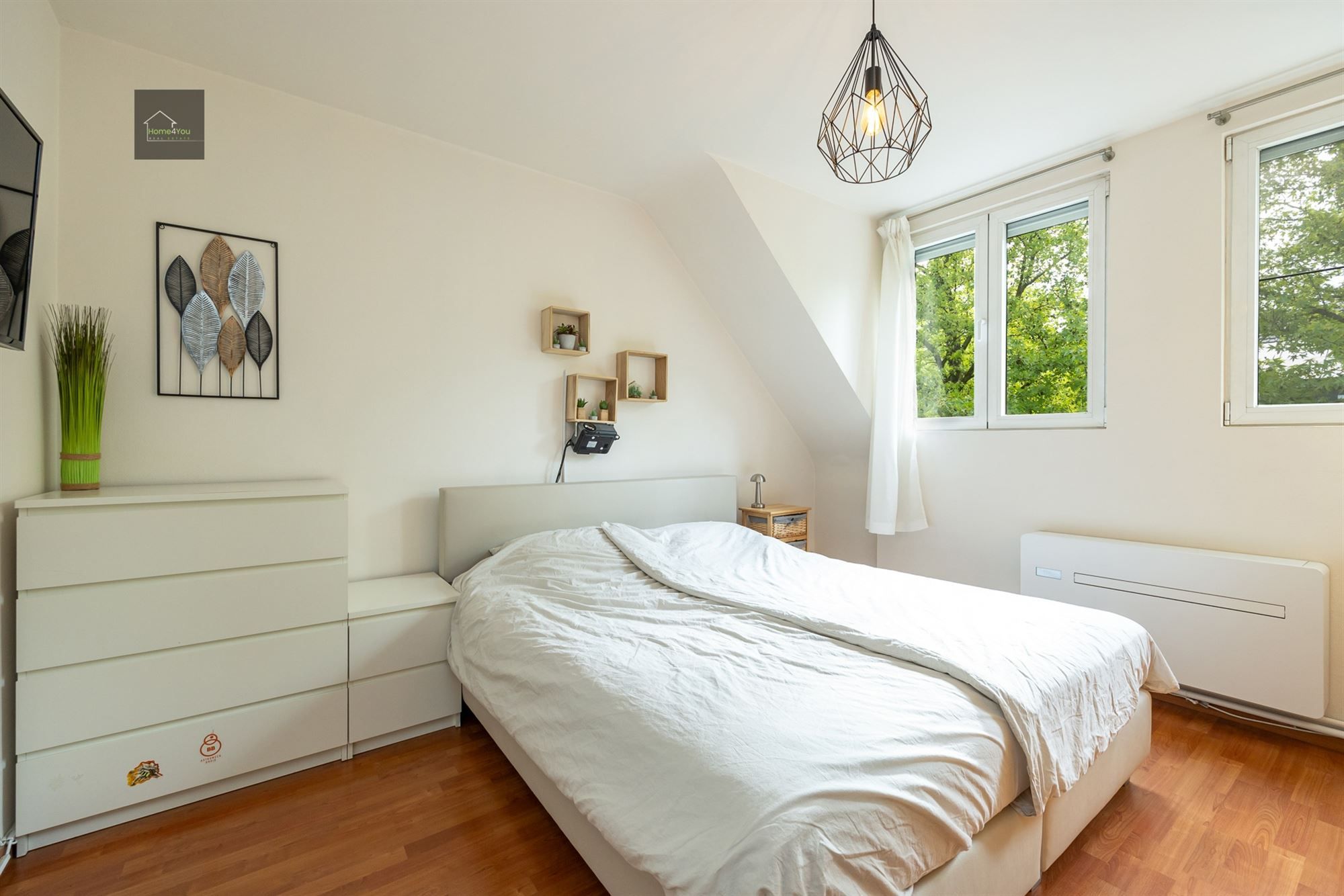 Instapklare woning met zonnepanelen op TOP locatie foto 20