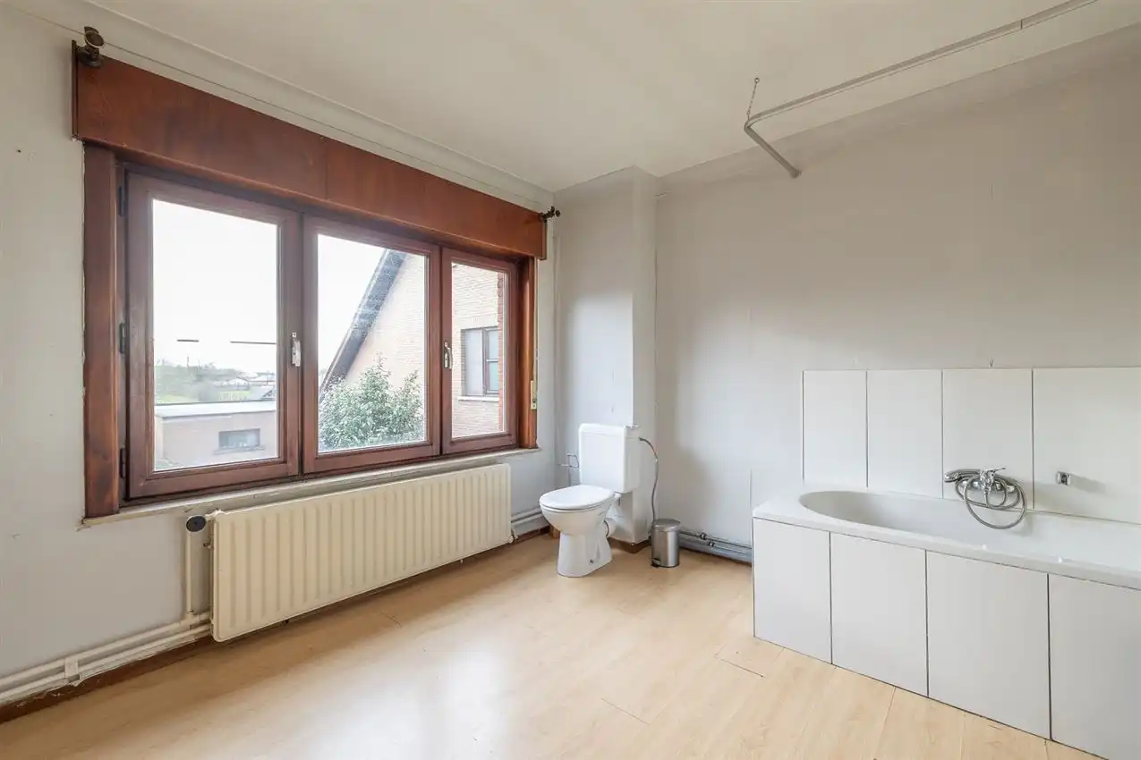 Woning met 3slk, tuintje en werkhuis foto 26