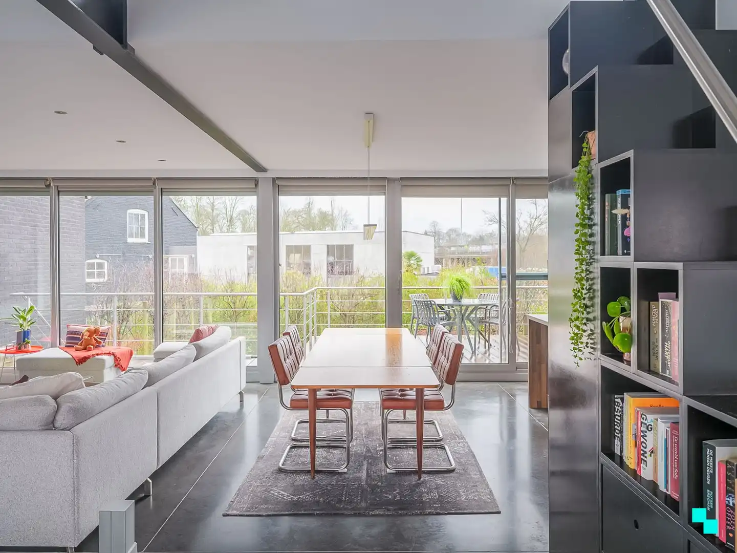 Stijlvolle woning in de rand van Zwijnaarde foto 9