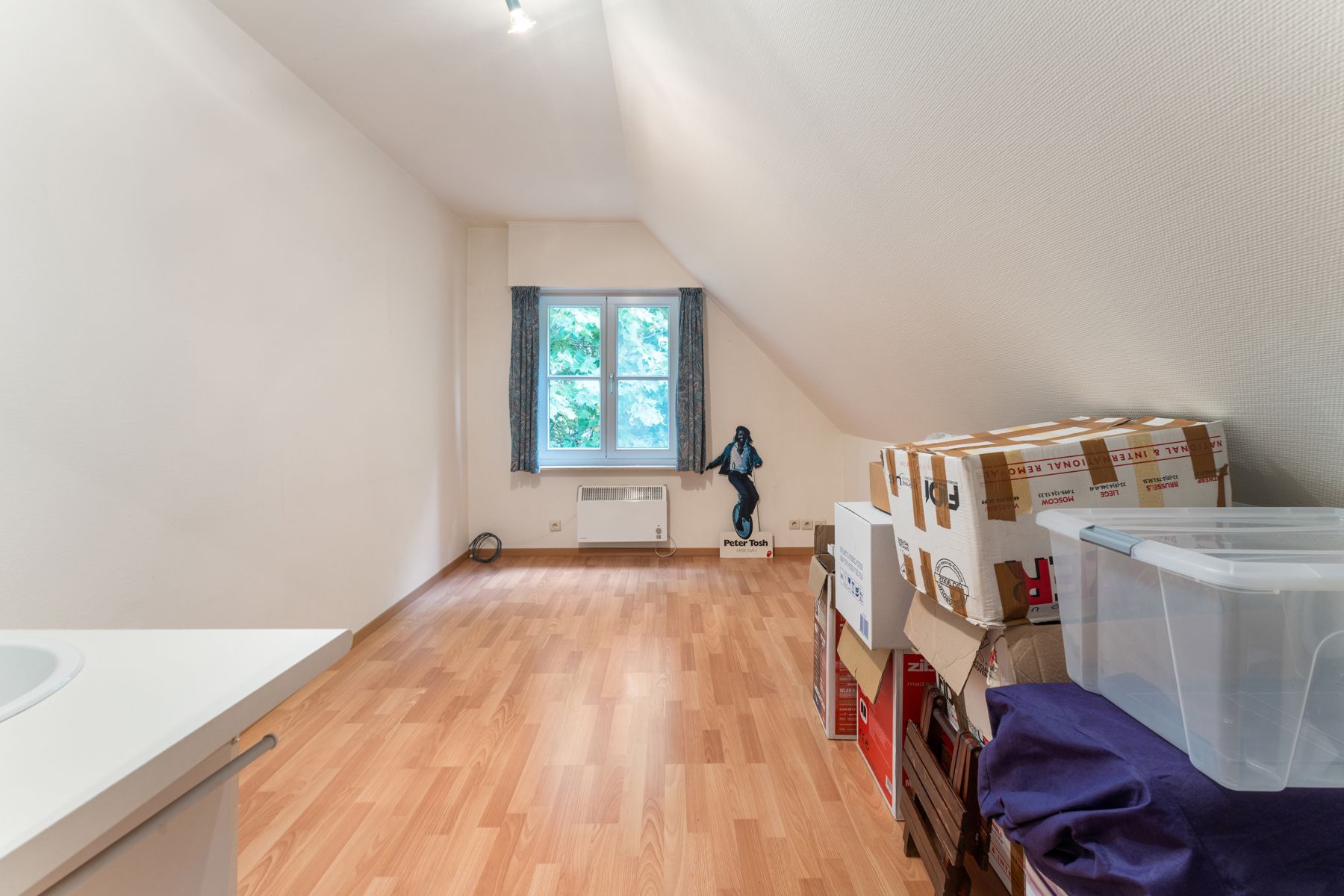 Vrijstaande woning met tuin op een rustige locatie foto 17