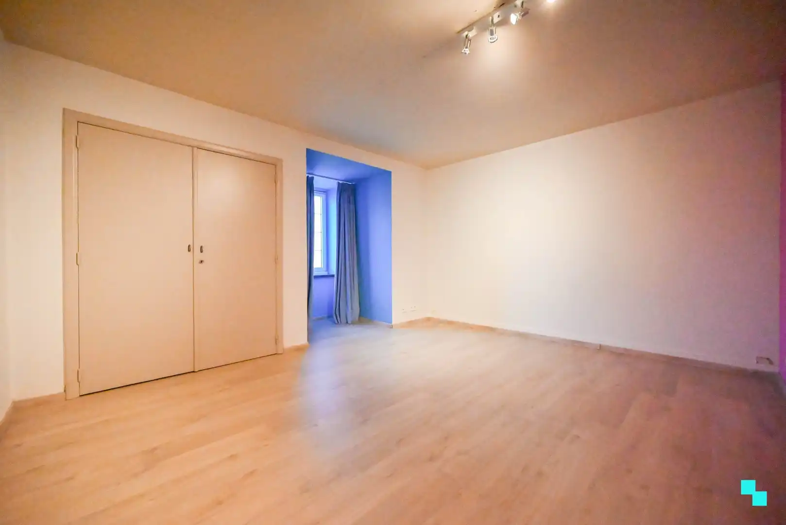 Riante handelswoonst in Waregem foto 26