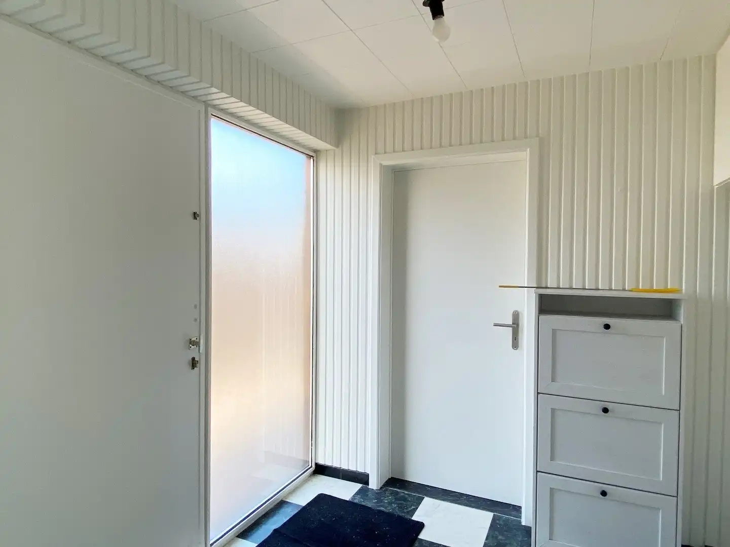 ALLEENSTAANDE GELIJKVLOERSE WONING MET 3 SLAAPKAMERS TE MEIGEM foto 2