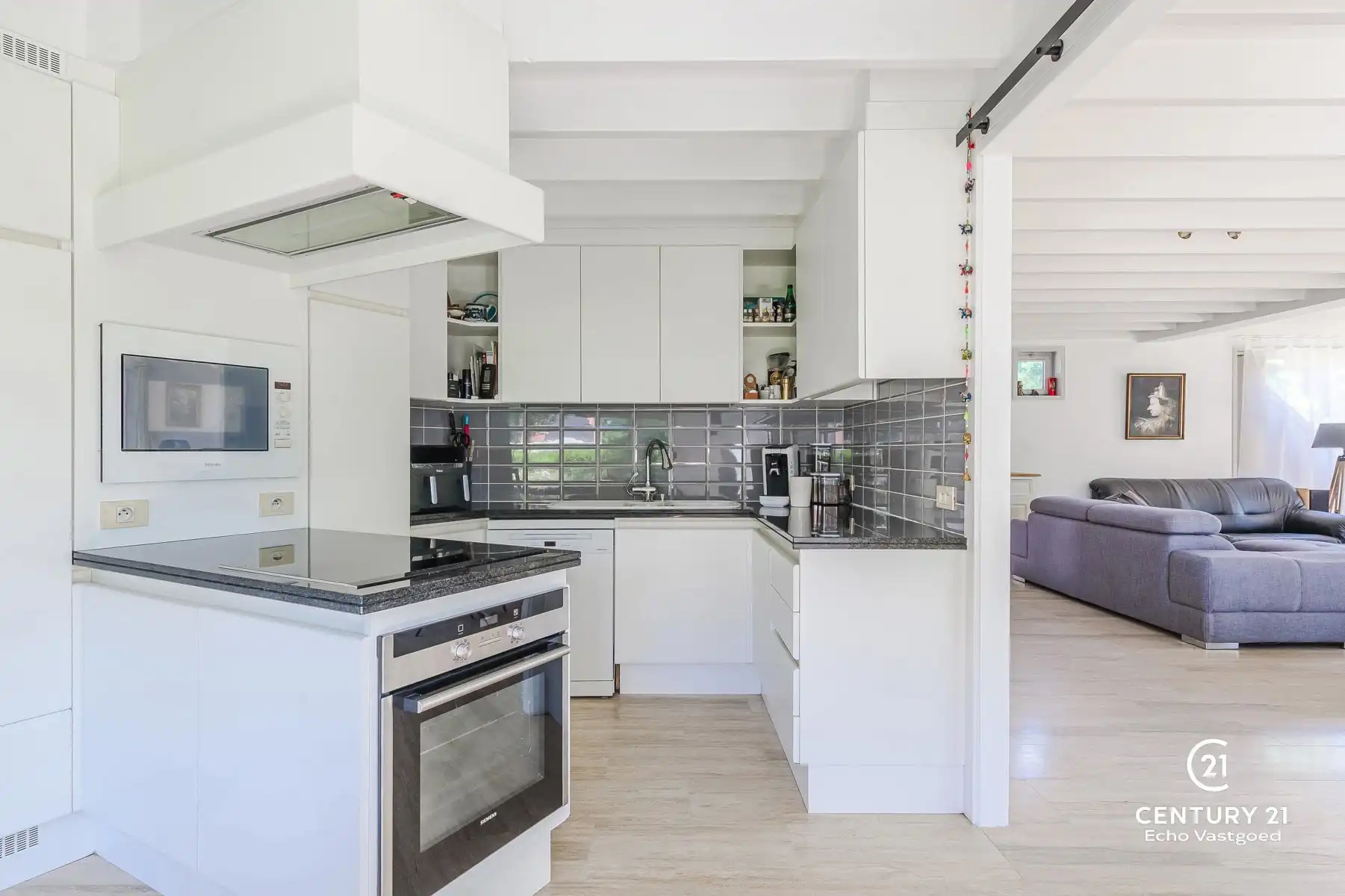 Onderhouden, energiezuinige gelijkvl. villa met mooie tuin foto 12