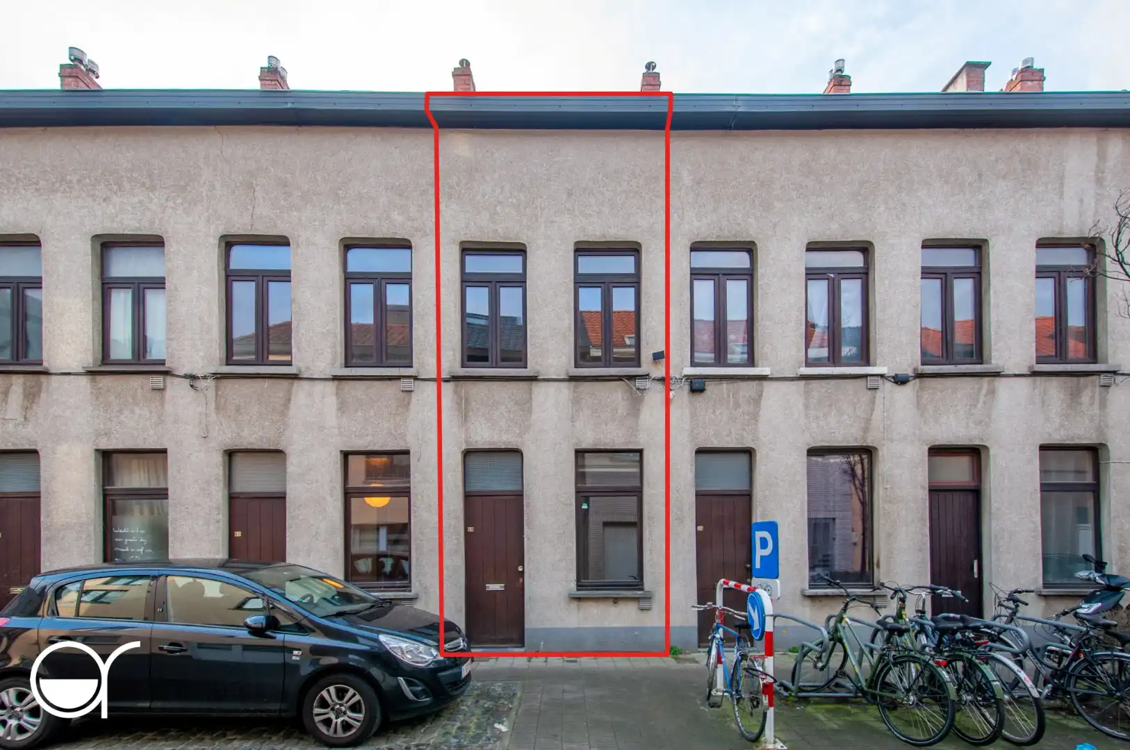 Hoofdfoto van de publicatie: Te renoveren arbeiderswoning met 2 slaapkamers