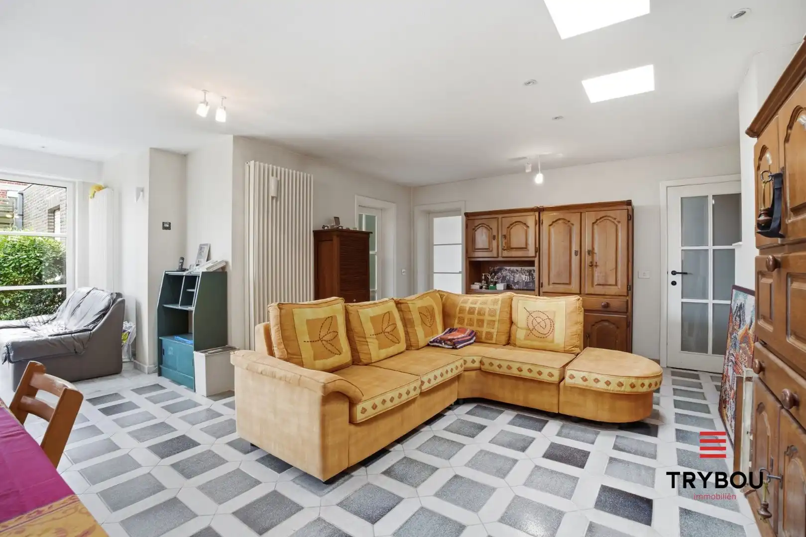Alleenstaande woning met handelsruimte!  foto 5