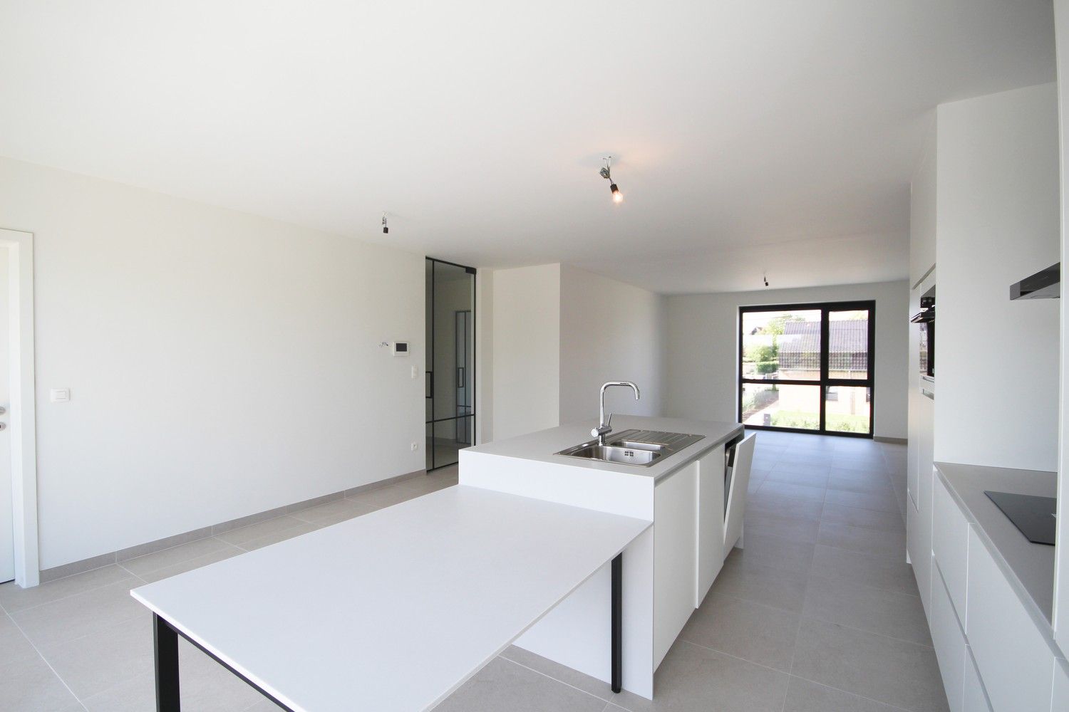 Instapklare nieuwbouw duplex te huur in Sint-Truiden! foto 11