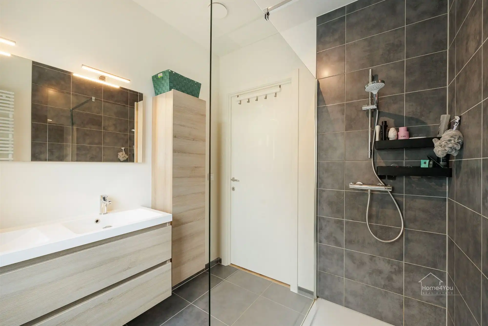 Recent Instapklaar Appartement te Lier + garage foto 14