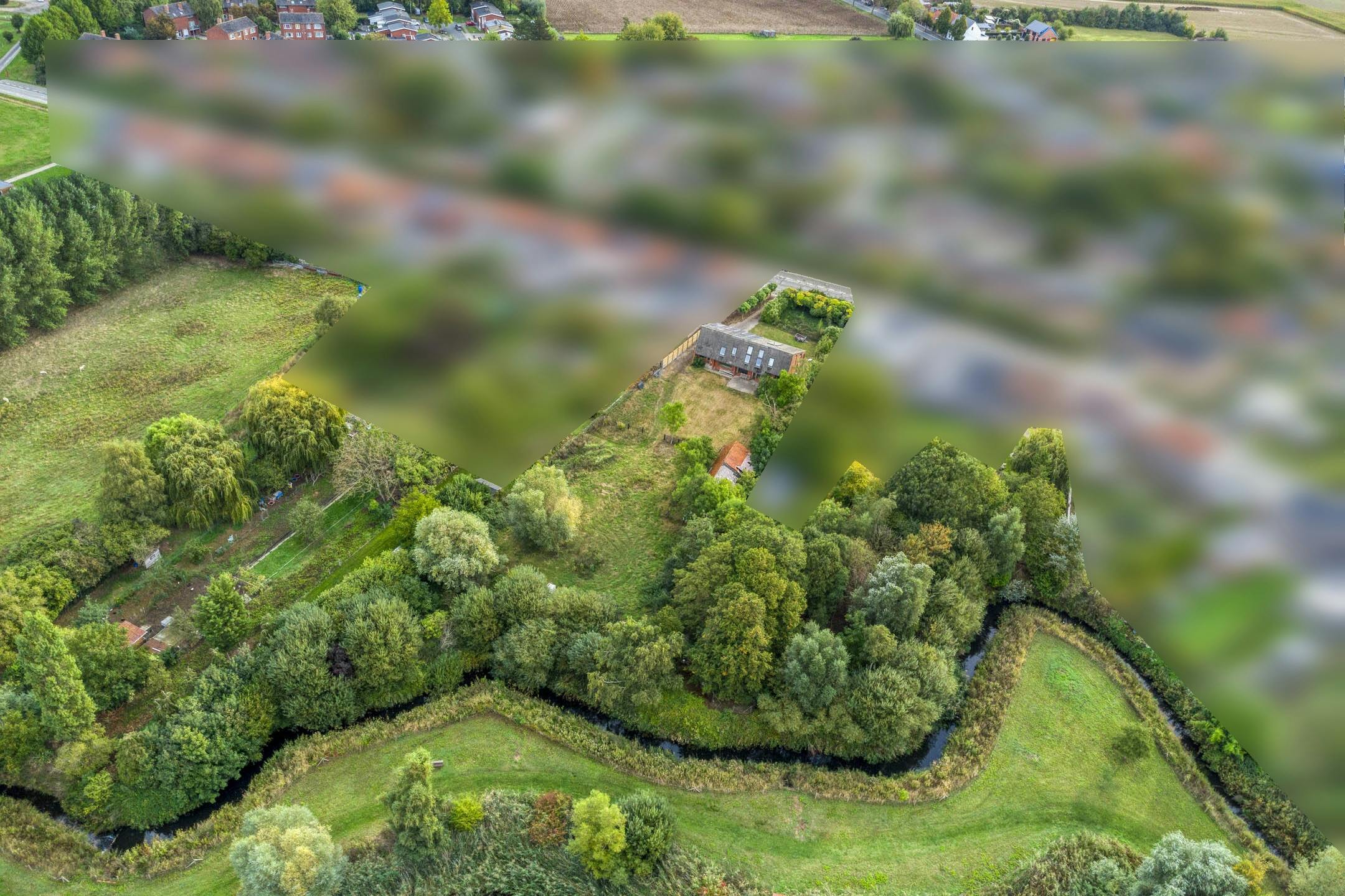 Villa te koop met weide op 3.520m² in Vlamertinge foto 4