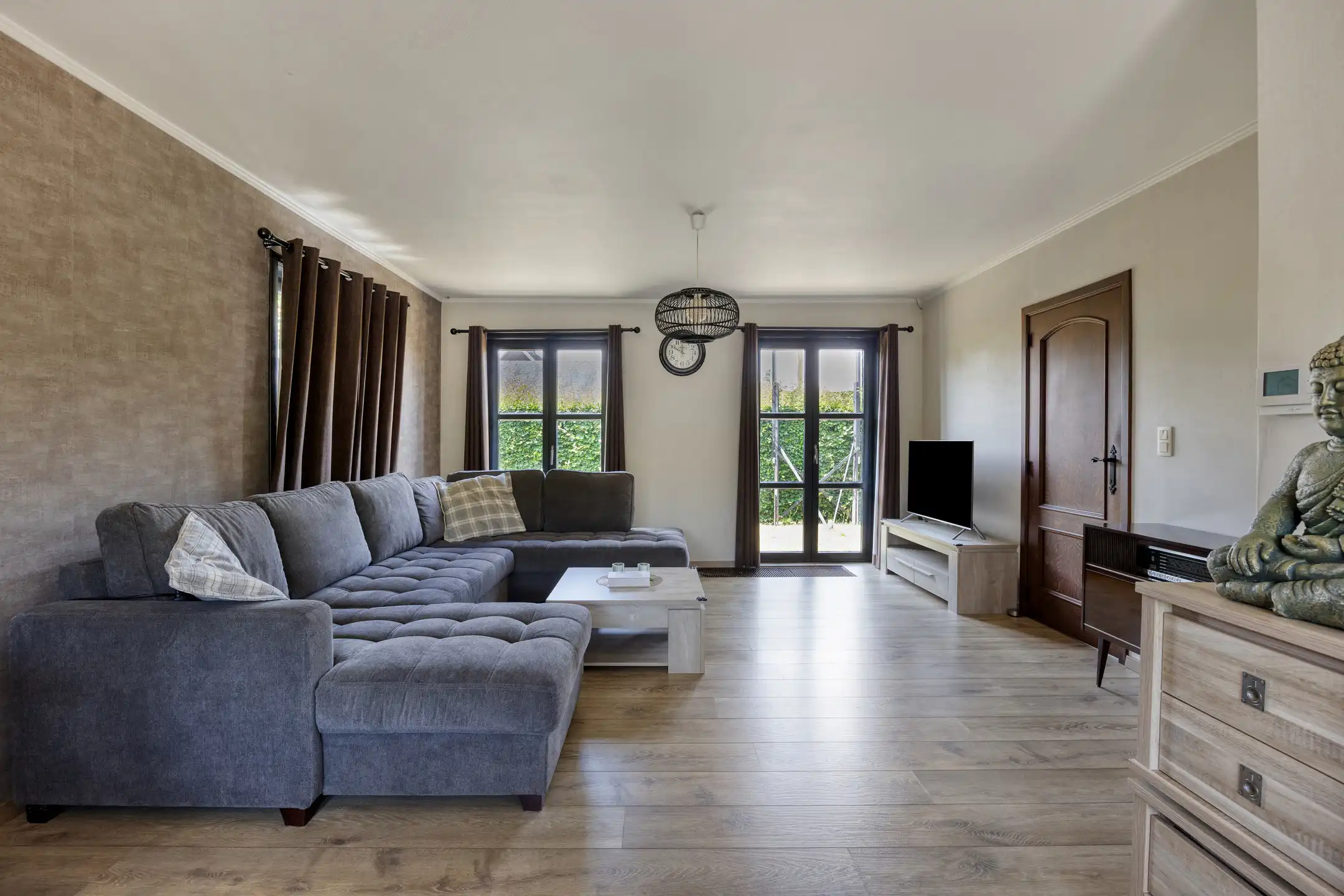 Ruime vrijstaande woning met potentieel foto 6