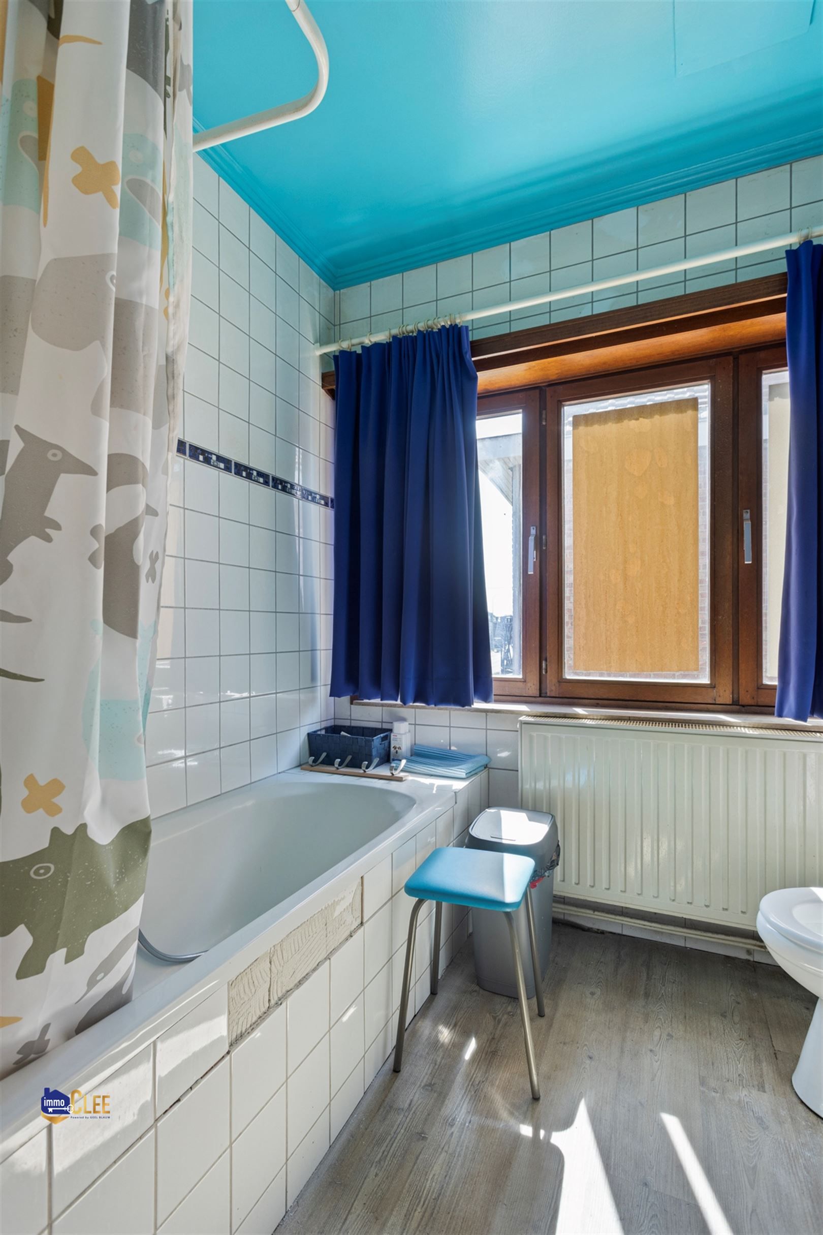 Karaktervolle gezinswoning in Brustem met ruime tuin & veel potentieel foto 18