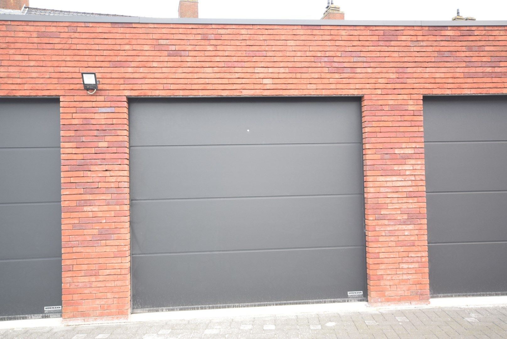 GARAGE NUMMER 5 TE HUUR  foto 2