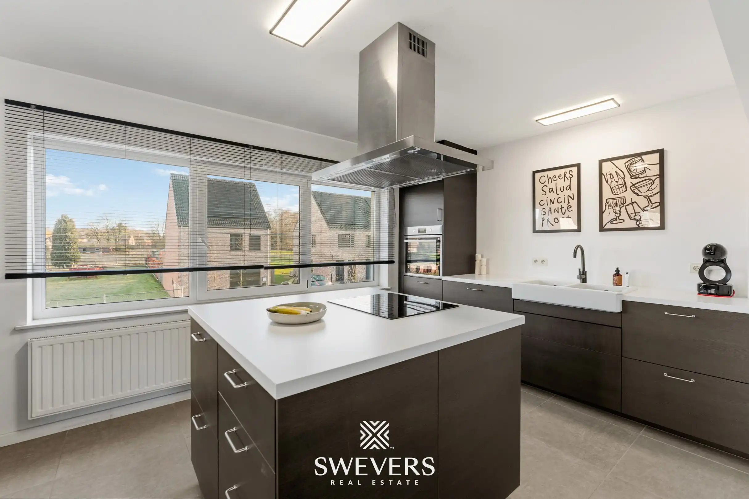 Gerenoveerd appartement met terras op topligging in Diepenbeek foto 8