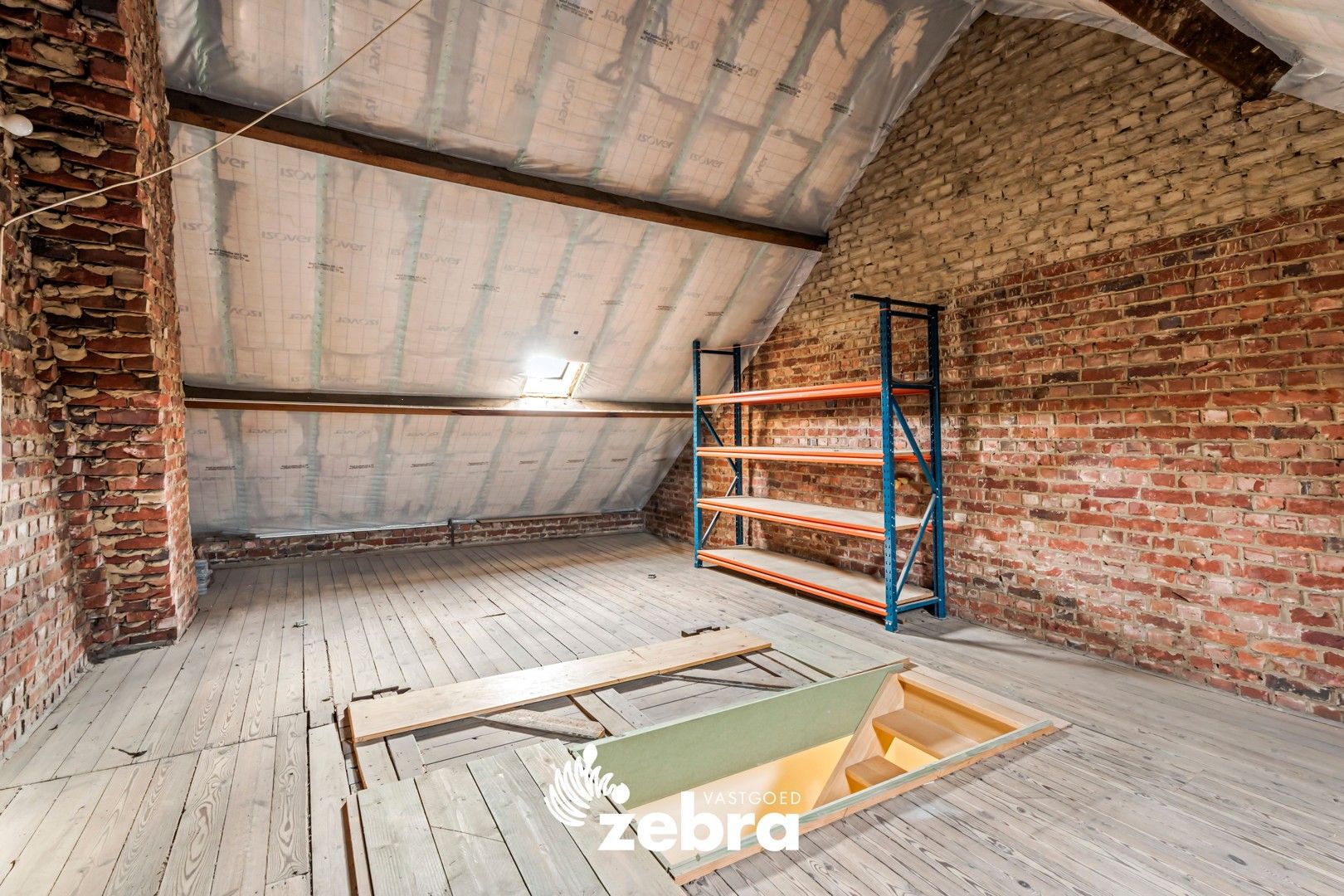 Licht op te frissen stadswoning met drie slaapkamers te Roeselare! foto 20