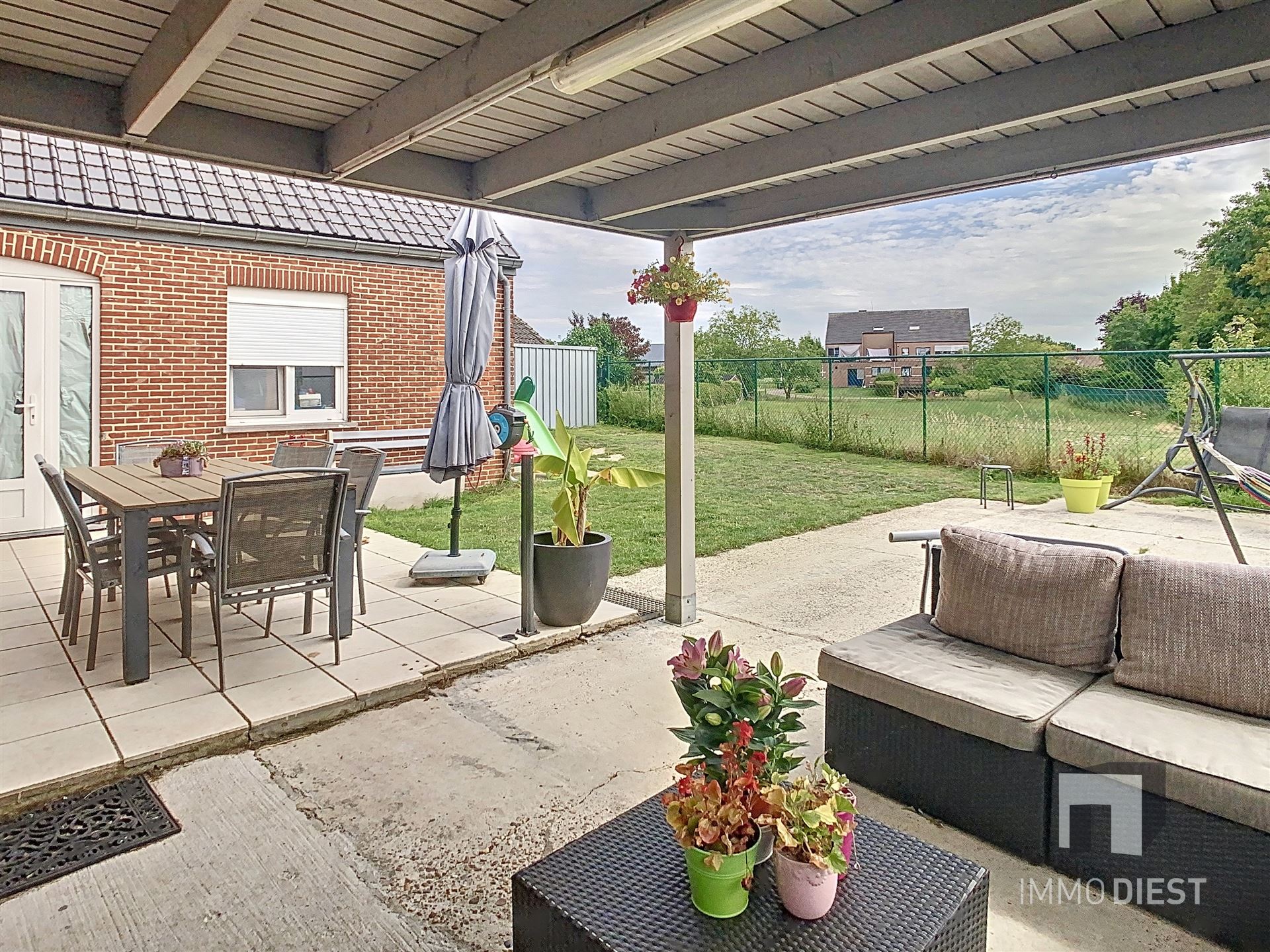 Gerenoveerde woning met knappe ligging en 4 slaapkamers foto 6