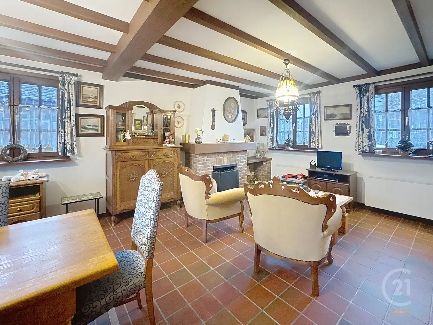 Alleenstaande woning met garage en tuin in Westende foto 4