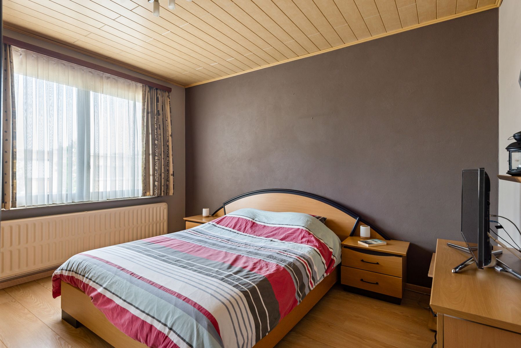Functionele beletage met ruime vierde kamer / studio op gelijkvloers. foto 11