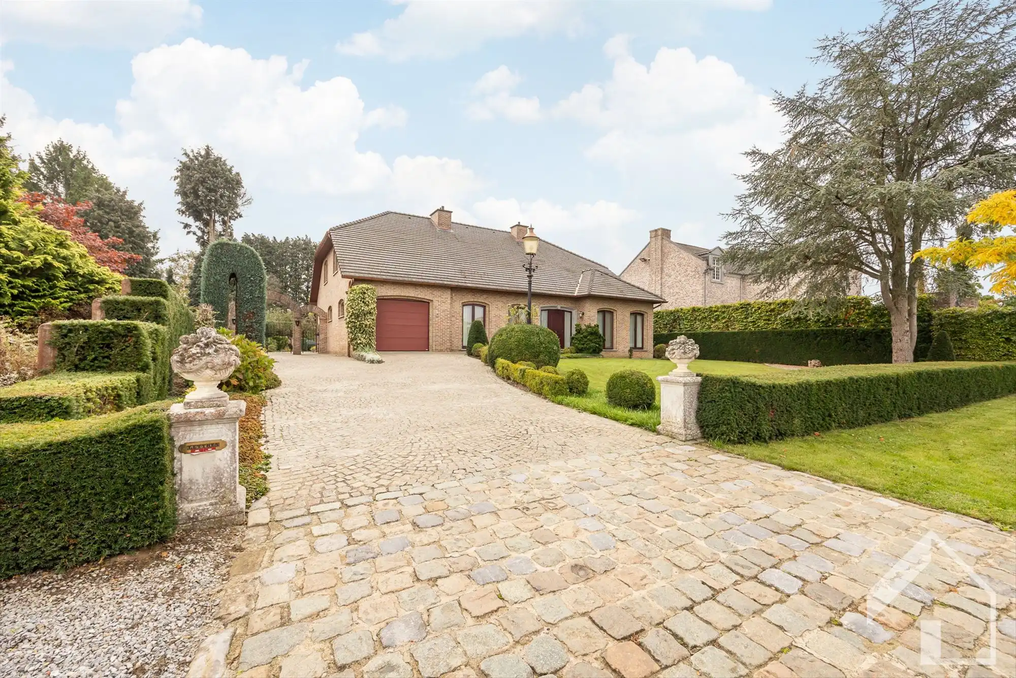 Ruime verzorgde woning in een rustige buurt  foto {{pictureIndex}}