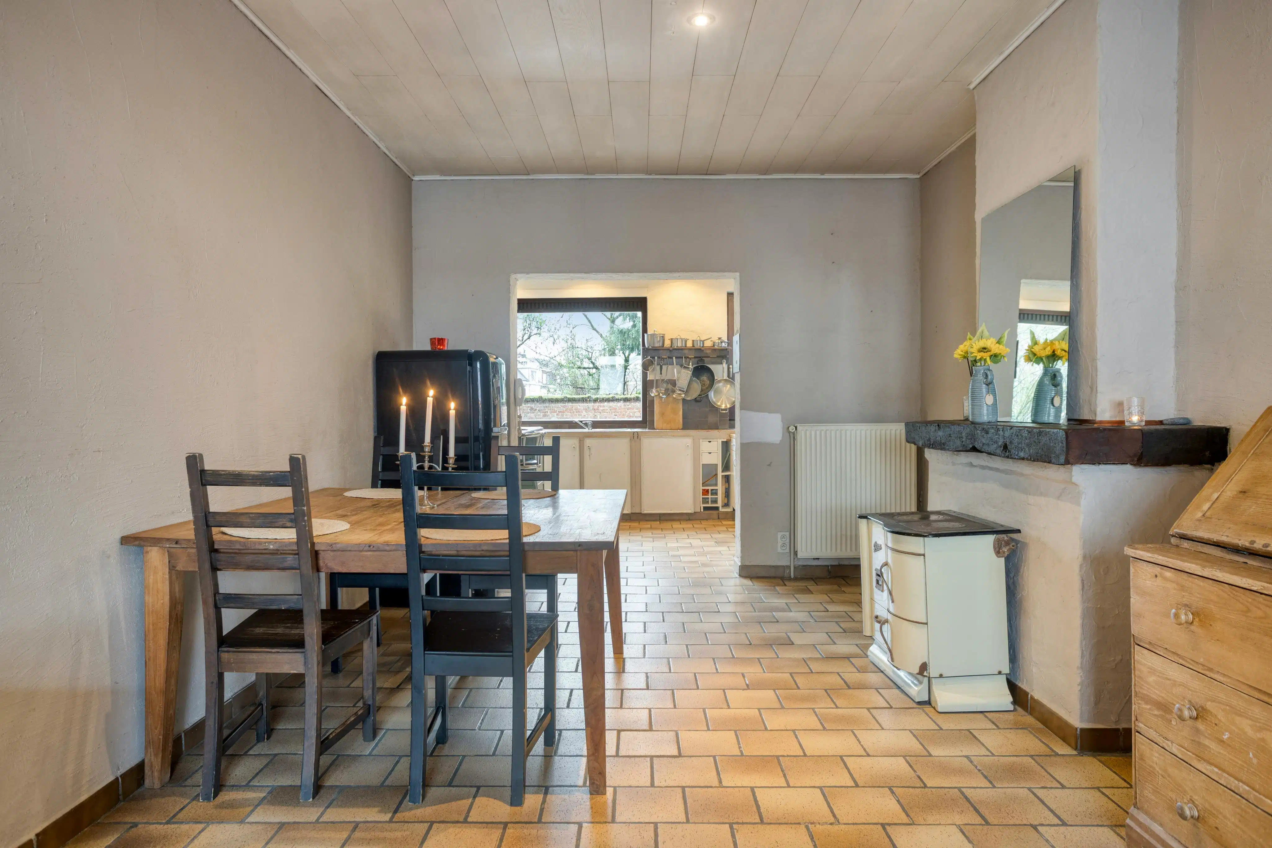 Karaktervolle woning met 6 slaapkamers te koop in Kontich foto 13