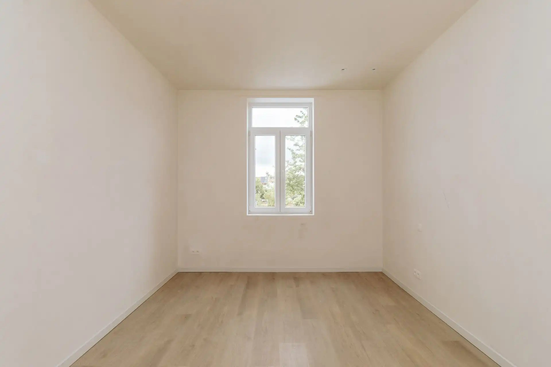 Prachtig gerenoveerde woning met 3 slaapkamers en tuin foto 13
