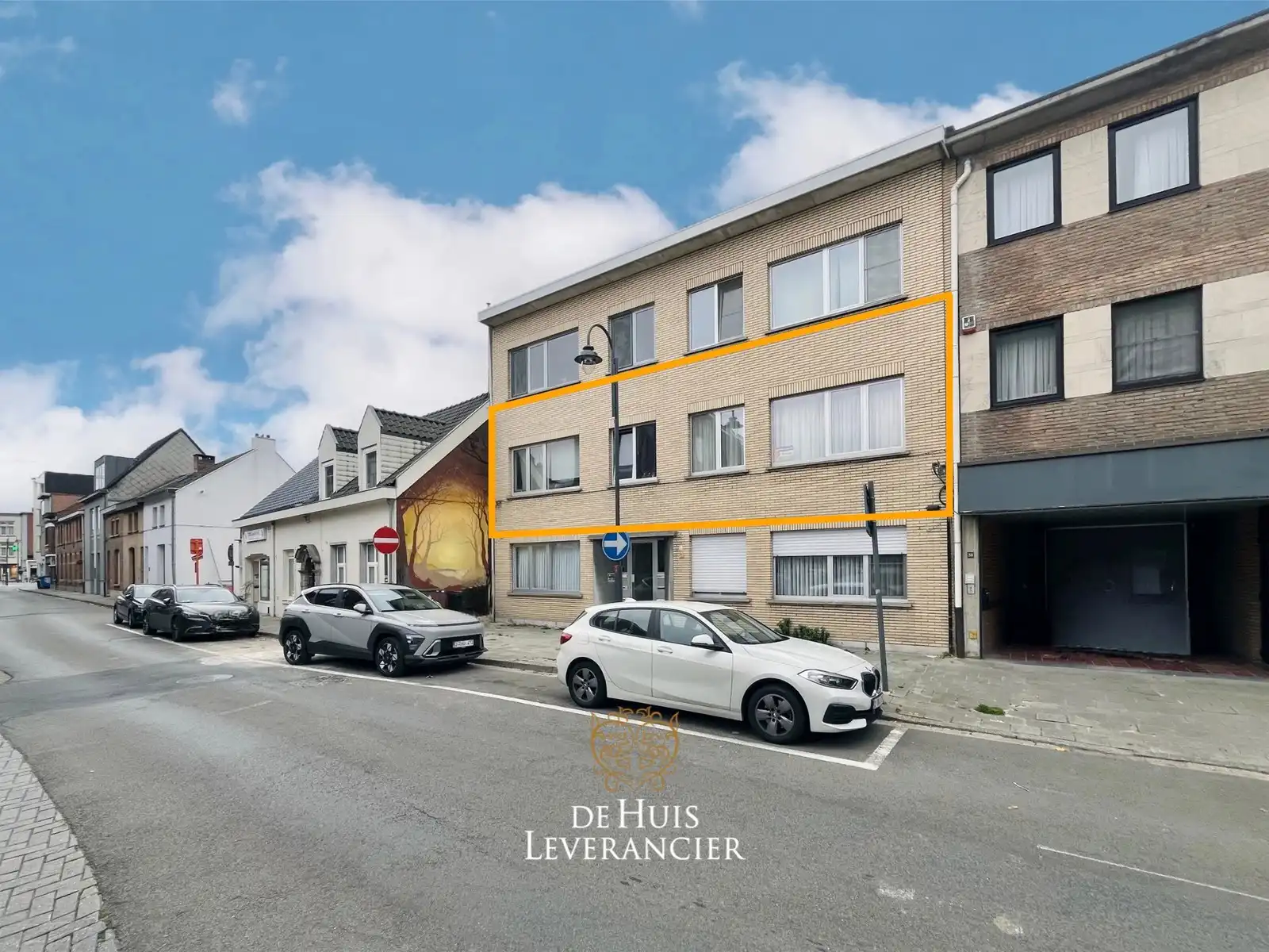 Trendy hi-tech appartement in hartje Edegem te koop foto 2