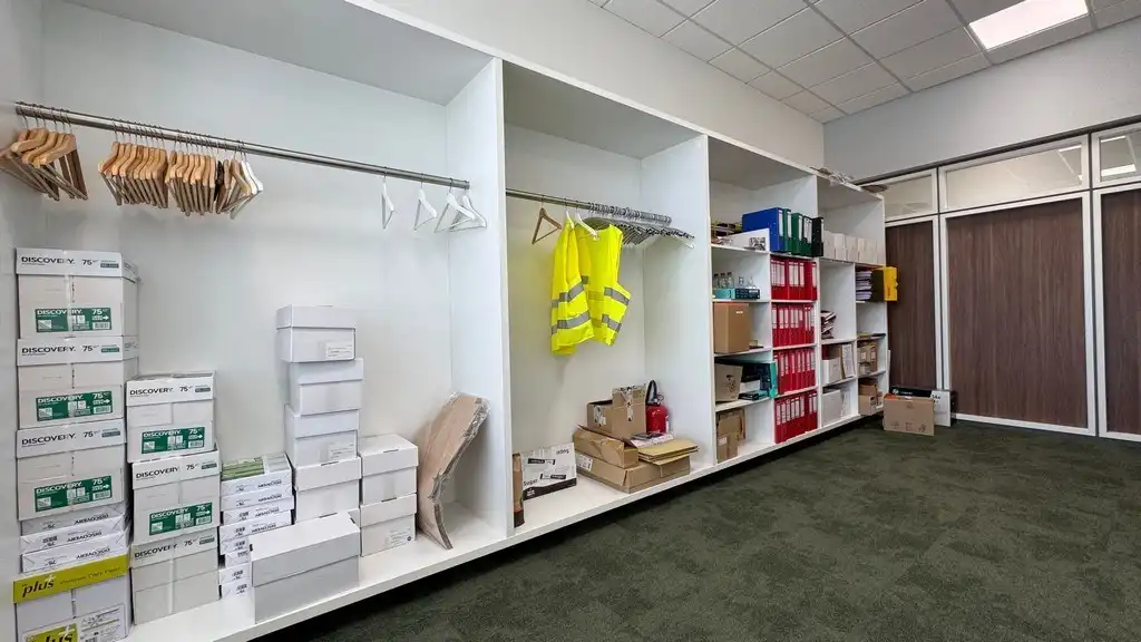 Mooi instapklaar kantoor te huur in Ceka Center Antwerpen foto 14