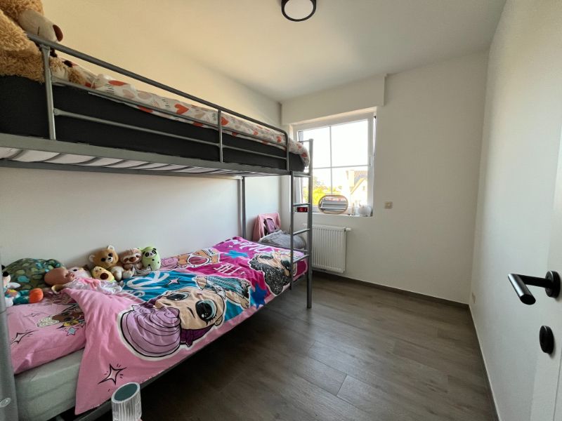 Nieuwbouwwoning met 3 slaapkamers, tuin en garage foto 15