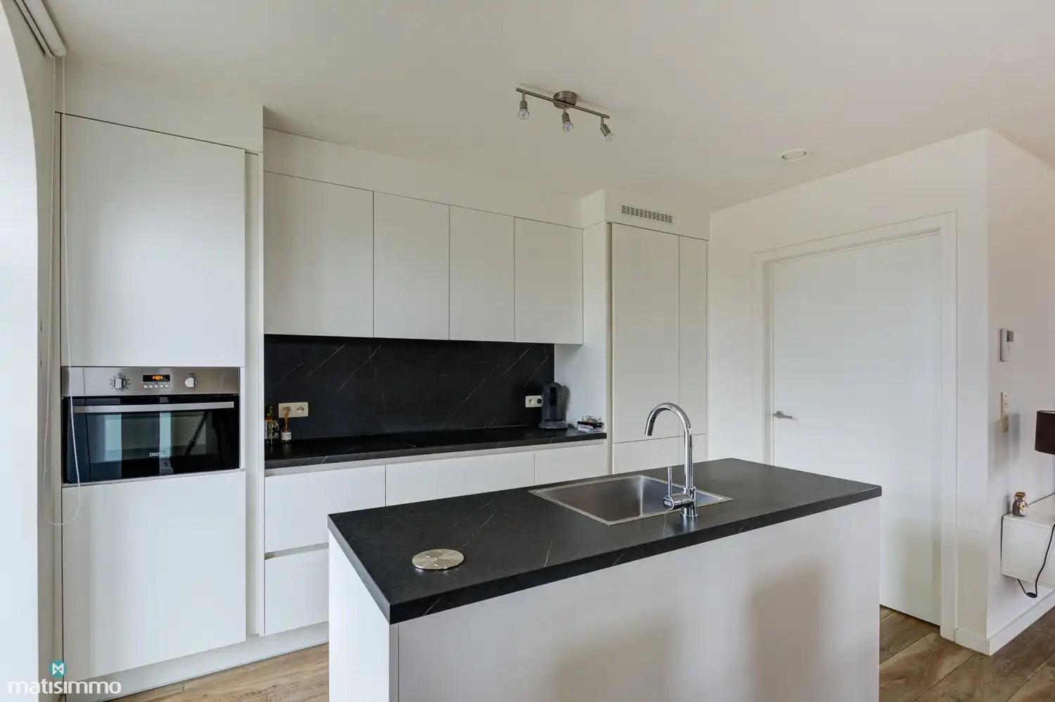 RIANT, INSTAPKLAAR DUPLEXAPPARTEMENT MET 2 SLAAPKAMERS EN 2 AUTOSTAANPLAATSEN IN MOELINGEN foto 9