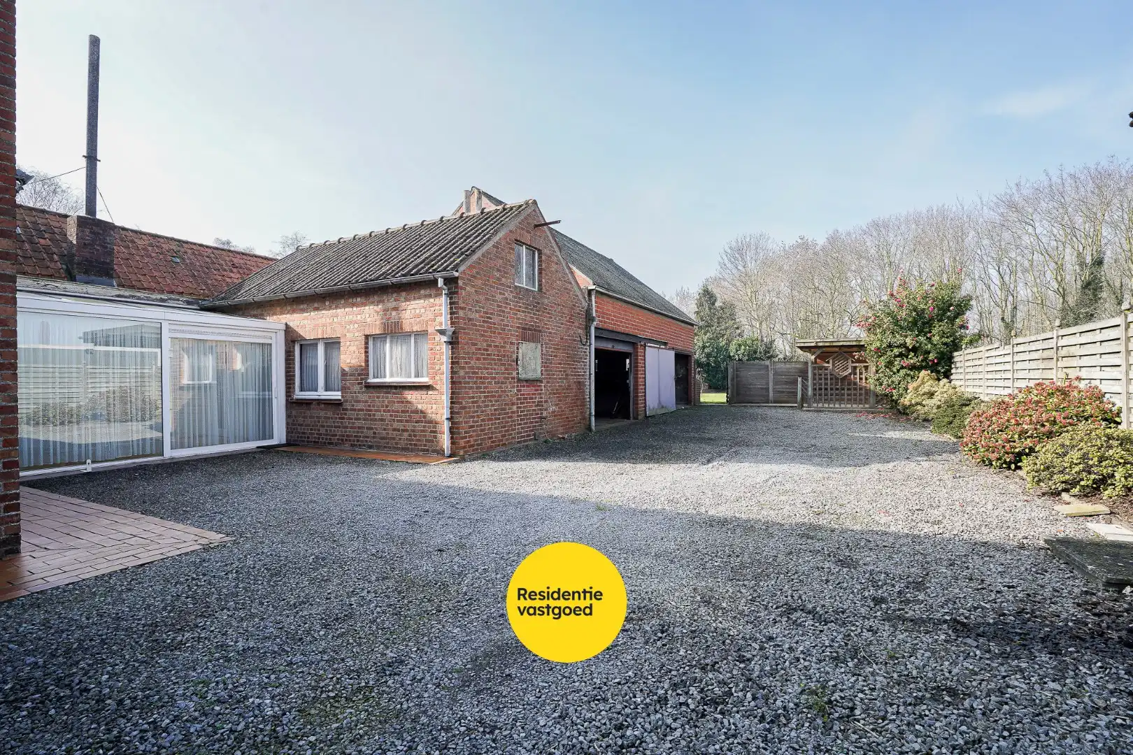 Te renoveren half-open bebouwing in Zerkegem foto 20