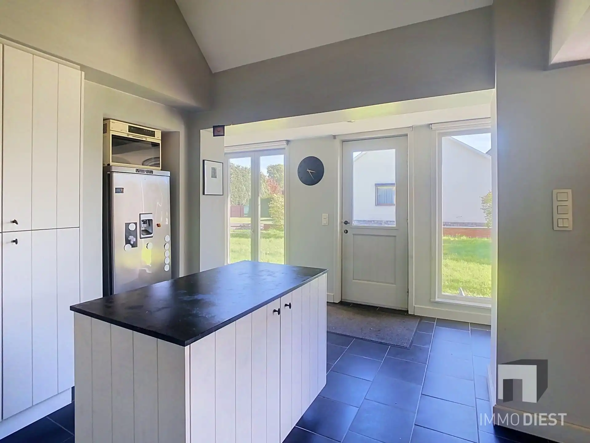Ruim wonen, rustige omgeving, uitstekende verbindingen  foto 13
