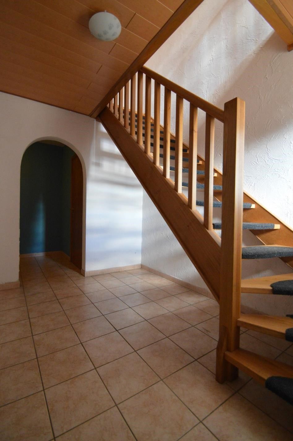 Woning in halfopen bebouwing met 3 slaapkamers, carport en tuin te Hoeselt foto 5