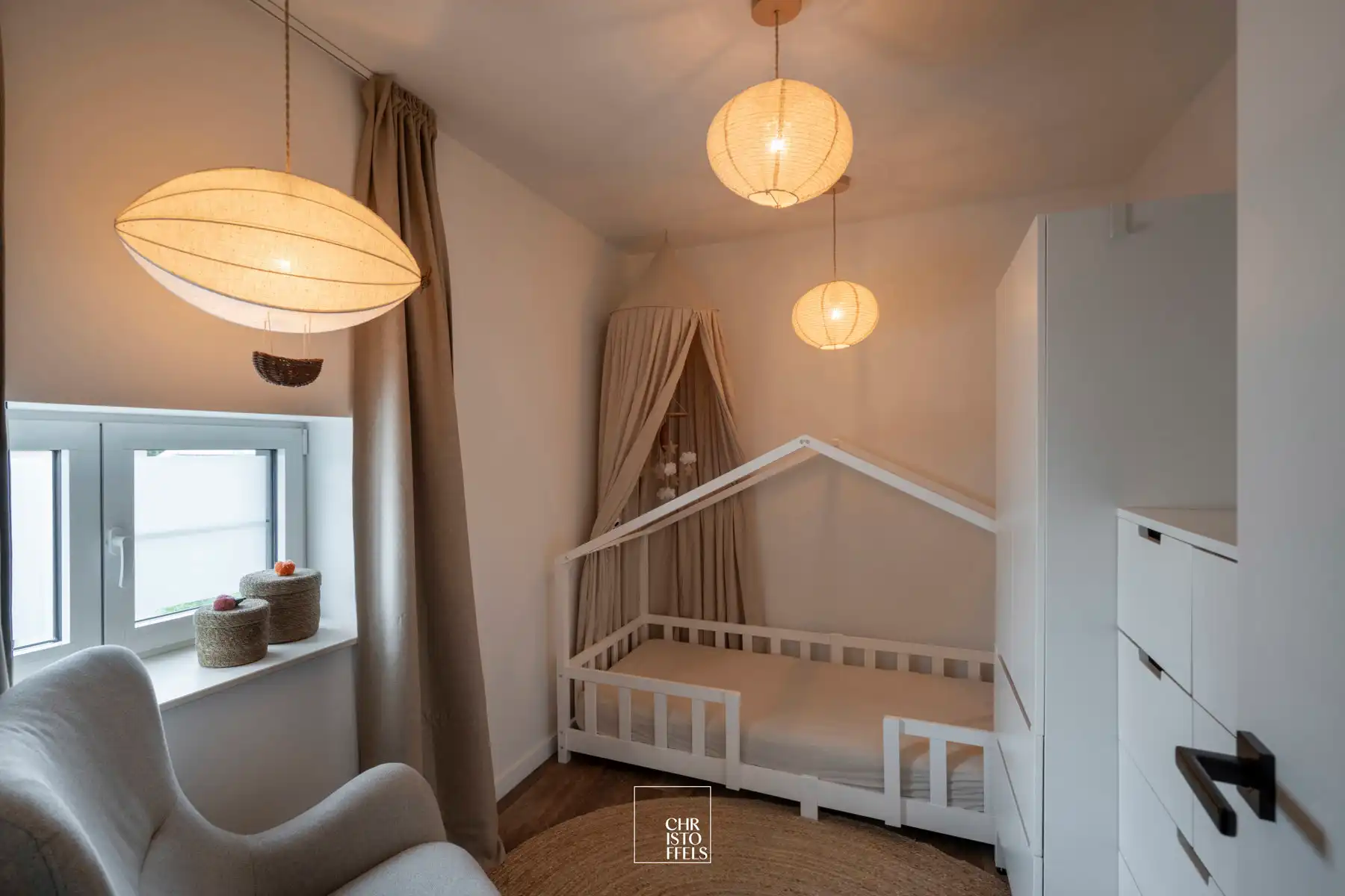 Eigentijdse gerenoveerde villa op een riant perceel van 1.986 m² foto 11