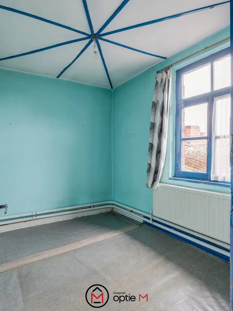 Te renoveren gezinswoning te koop in Bilzen-Hoeselt – met ruime tuin, garage en vijf slaapkamers foto 28