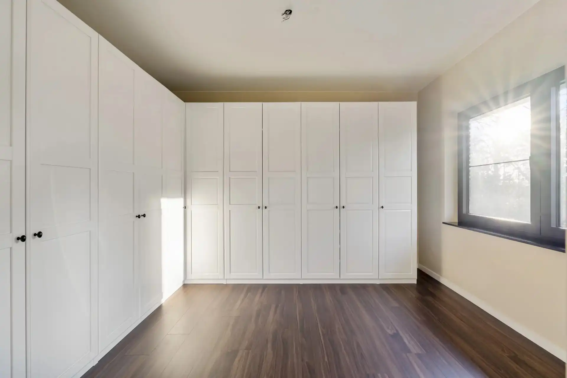 Karaktervolle ingenieurswoning op riant perceel foto 11