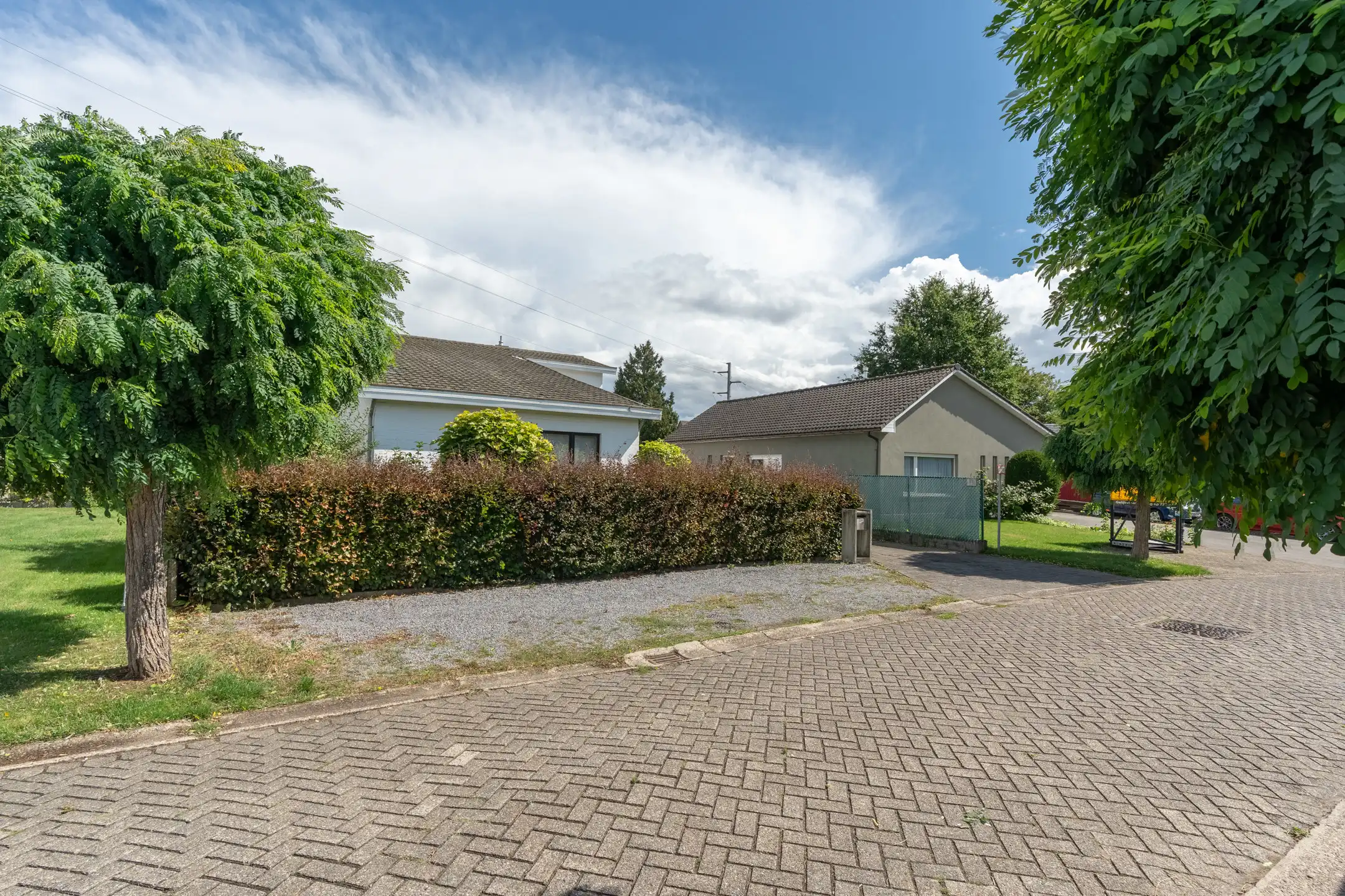 Zeer gunstig gelegen woning met 3 slpks op 647 m² foto 39