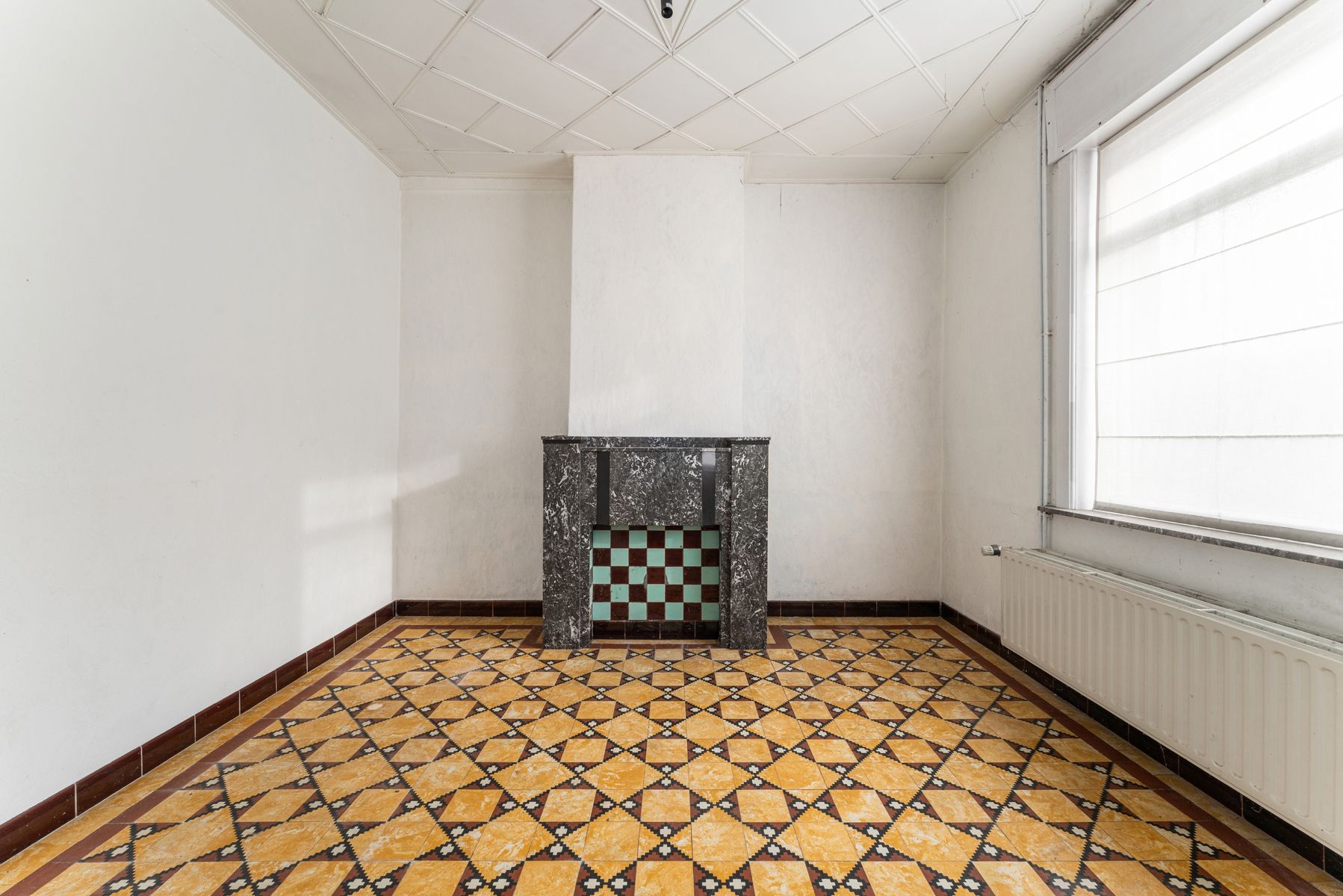 Te renoveren woning met uniek verzicht op 639m² foto 15