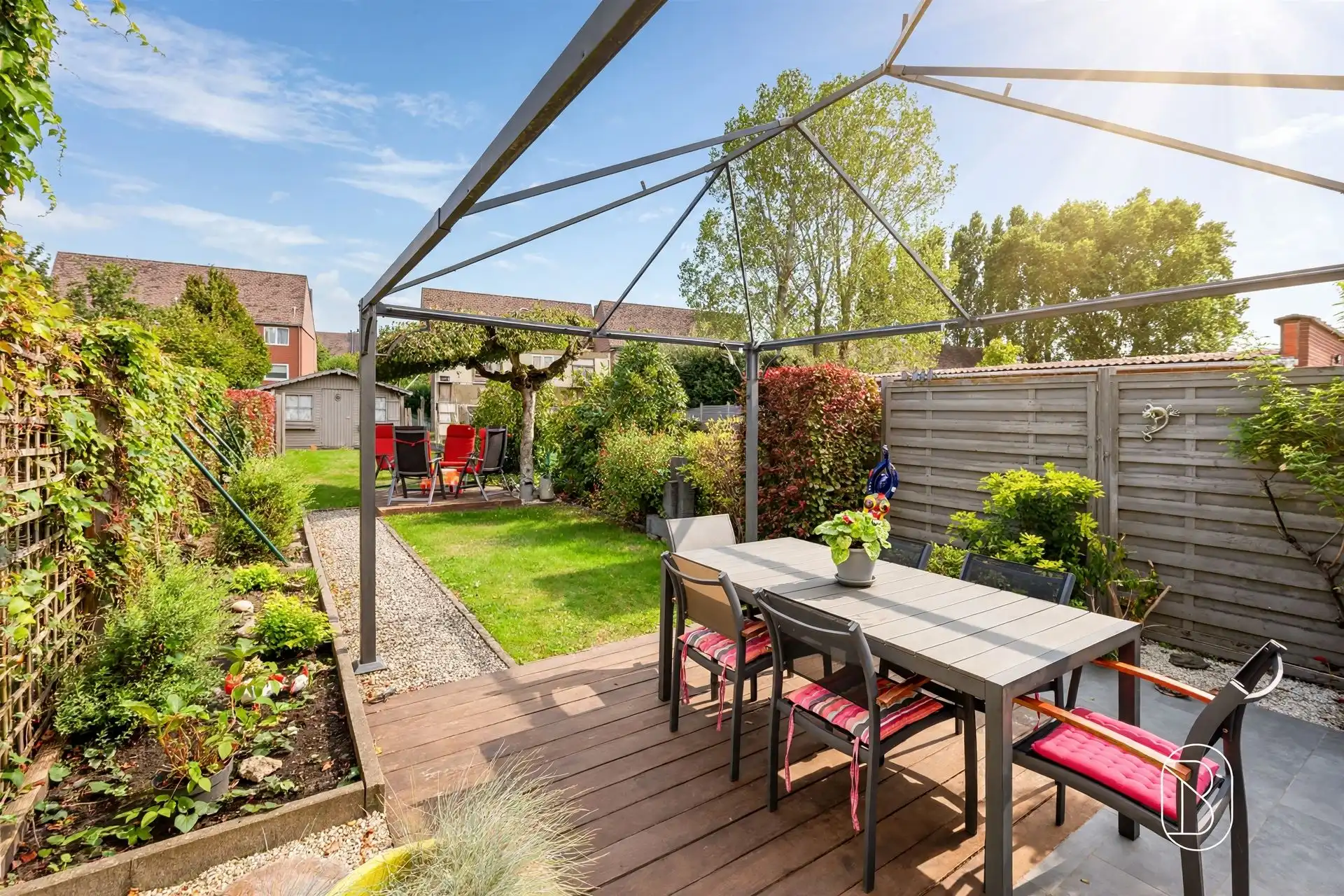 Ruime gezinswoning met 3 SLK, tuin en garage! foto 4
