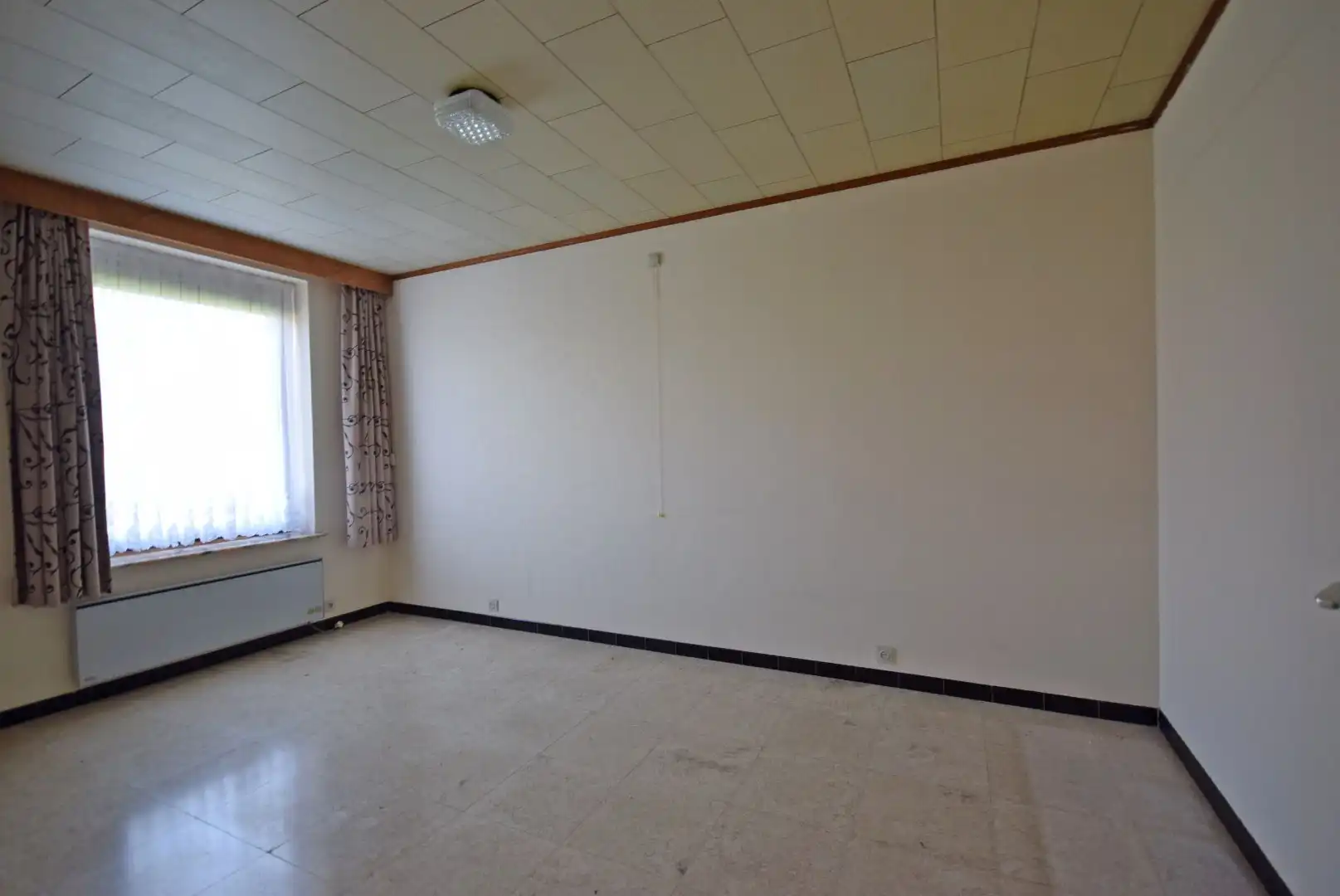 GELIJKVLOERS APPARTEMENT MET 2 SLAAPKAMERS foto 10