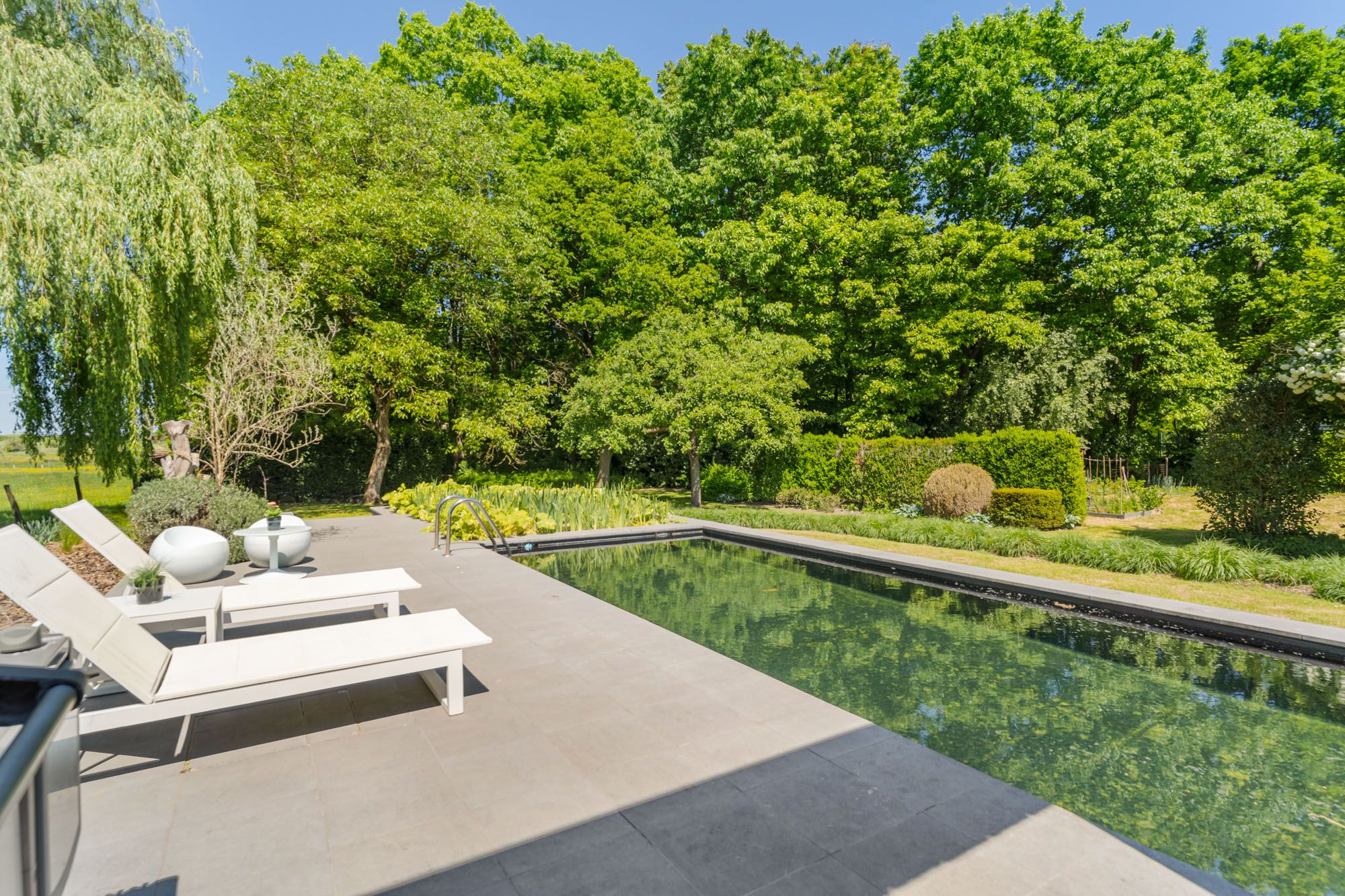 Exclusieve villa met tijdloze klasse, zwemvijver en zicht op groen te Hasselt ! foto 32