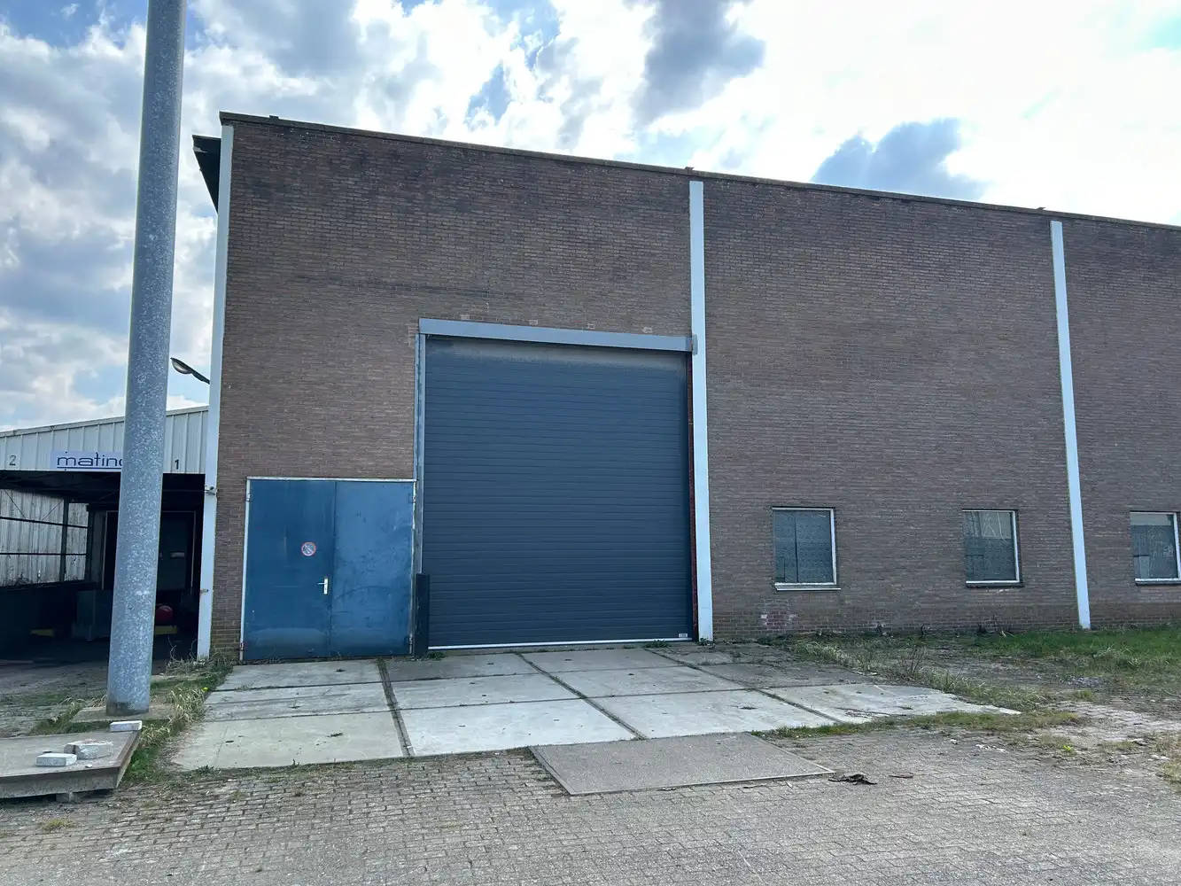 Commerciële ruimte te huur foto {{pictureIndex}}