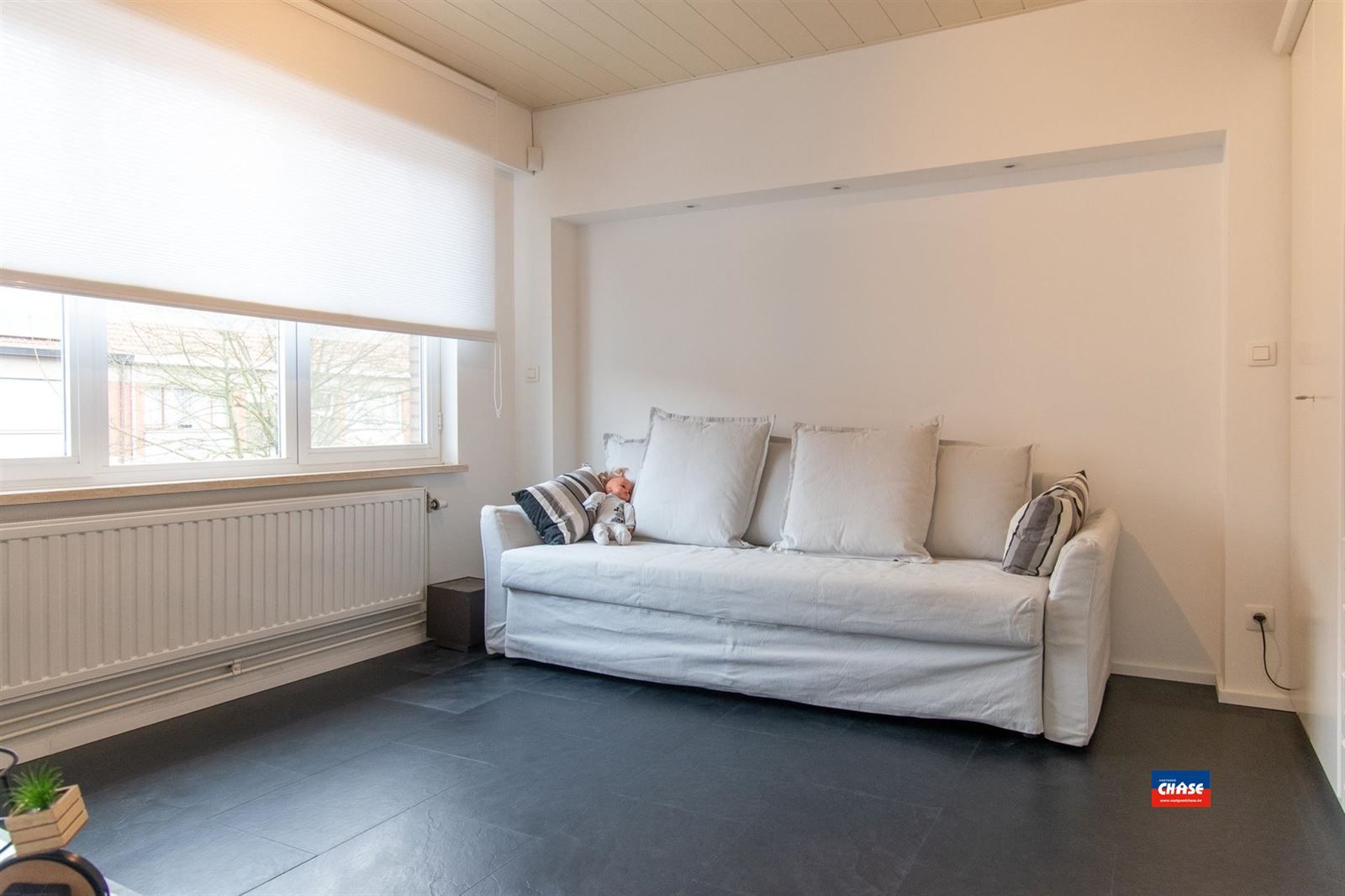 Prachtig gerenoveerde gezinswoning met zonnepanelen foto 23