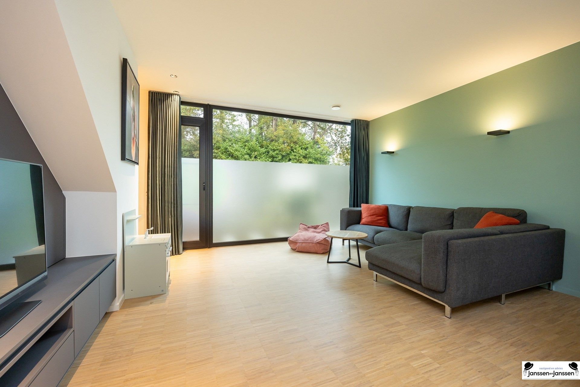 Moderne energiezuinige woning met hoogwaardige afwerking foto 9