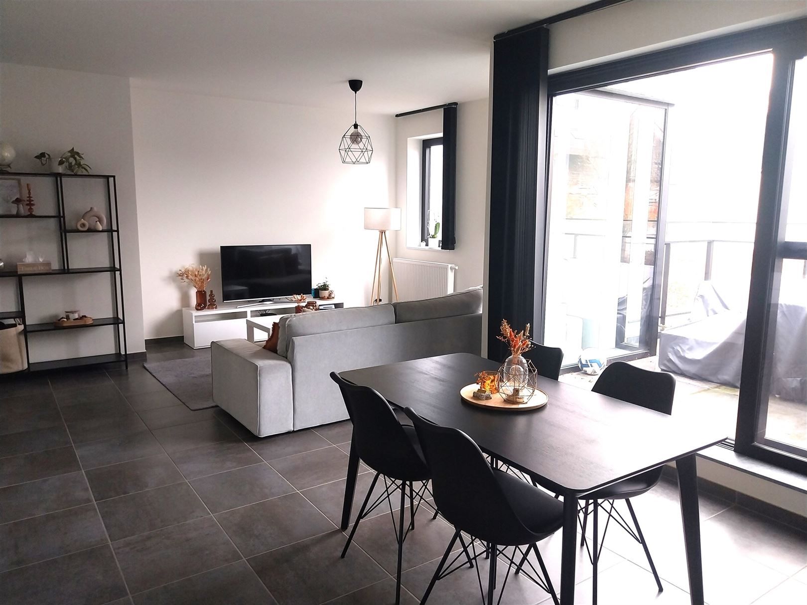 TE HUUR: Appartement met 2 slaapkamers in Heusden! foto 2