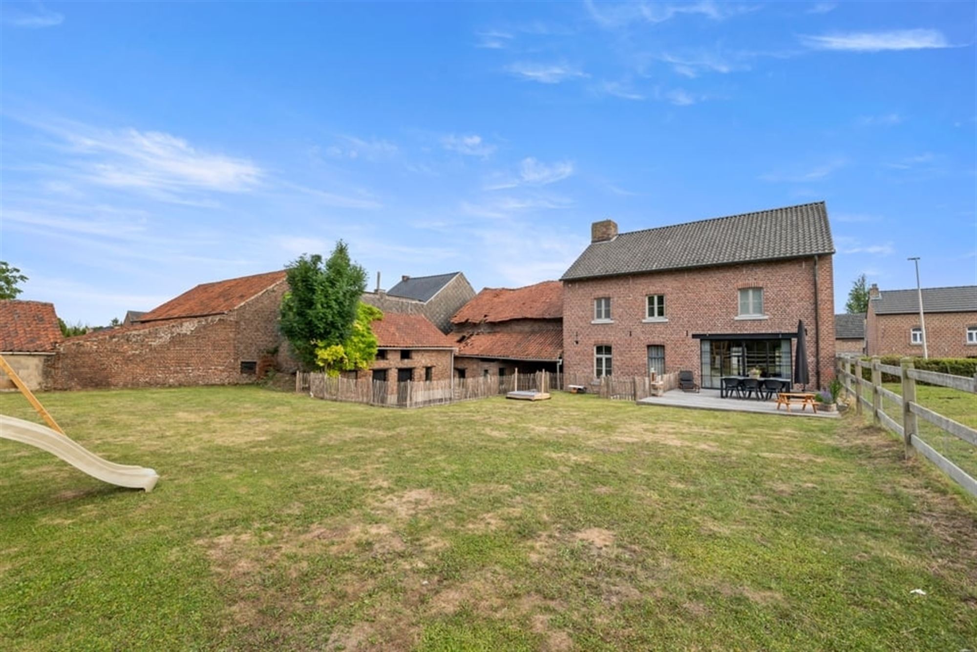 AUTHENTIEKE WONING MET RUIME SCHUUR EN VEEL POTENTIEEL IN TONGEREN  foto 58