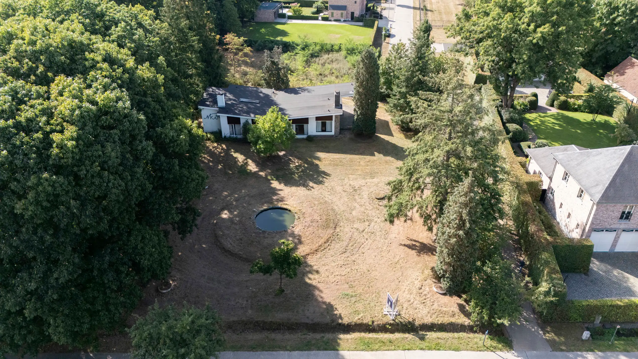 Unieke laagbouwvilla op perceel van 2.461m² te Beerse foto 3